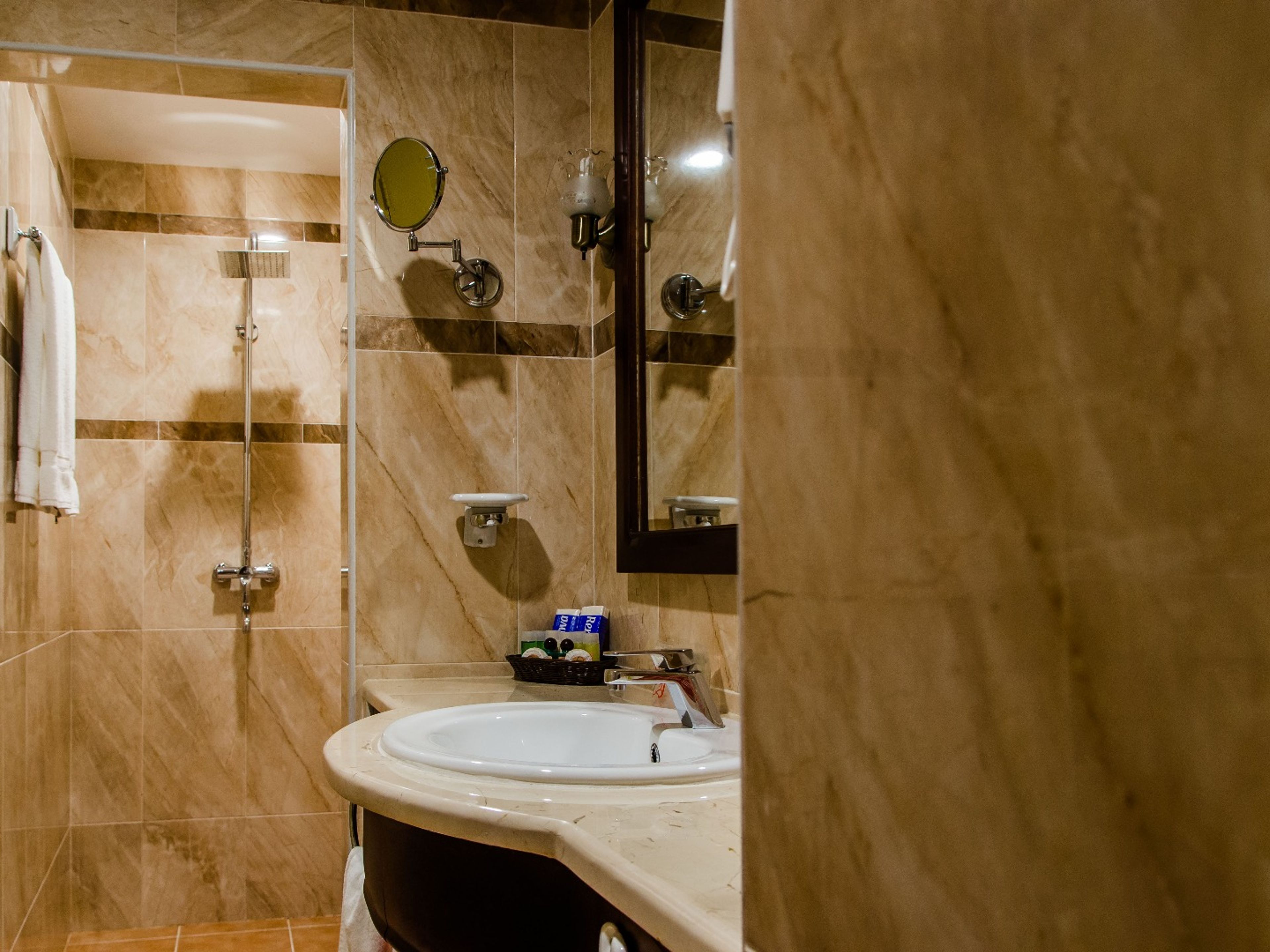 Hotel E La CalesaBathroom's view