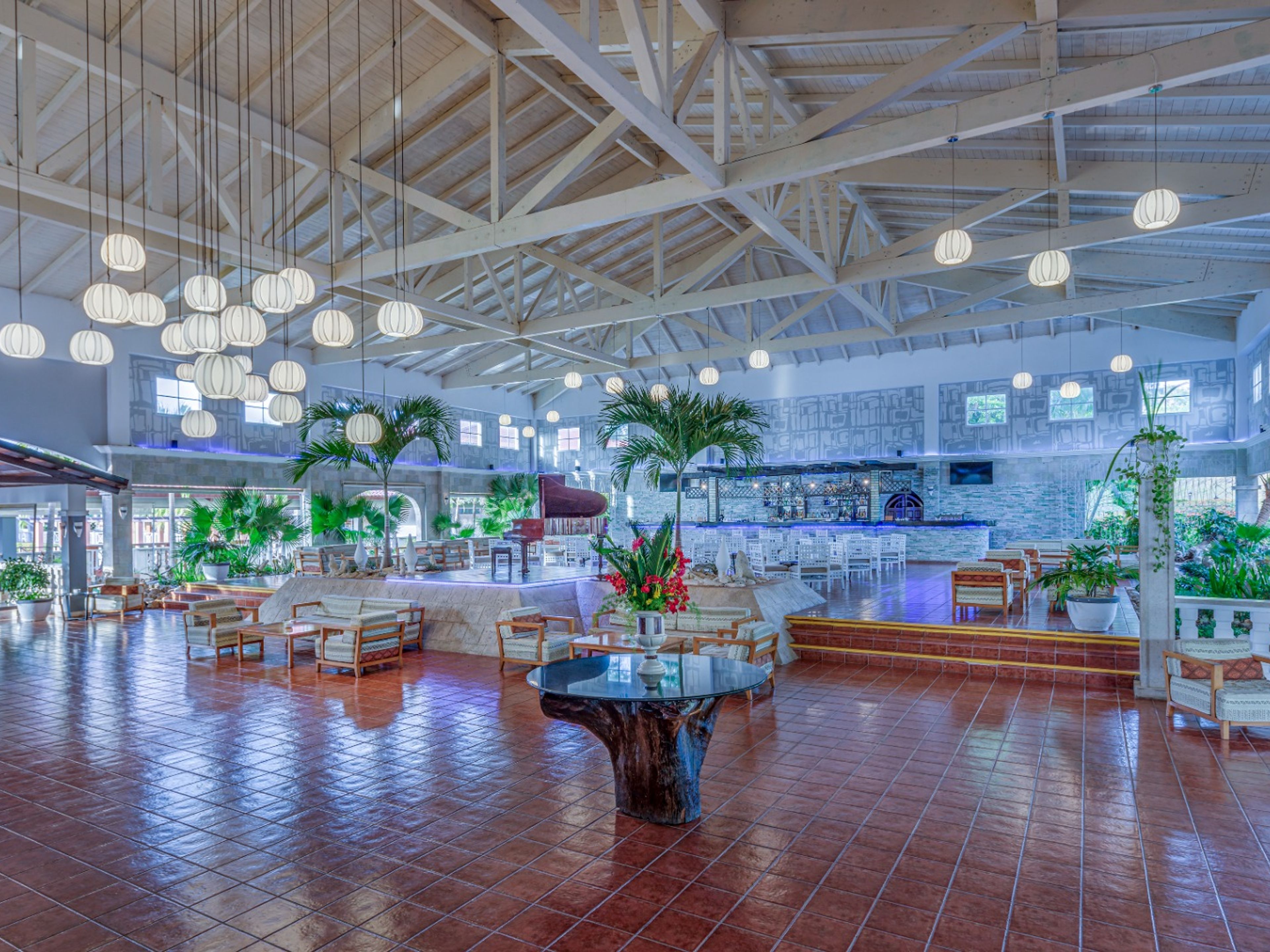 TURQUESA BEACH RESORT HotelHotel's lobby panoramic view
