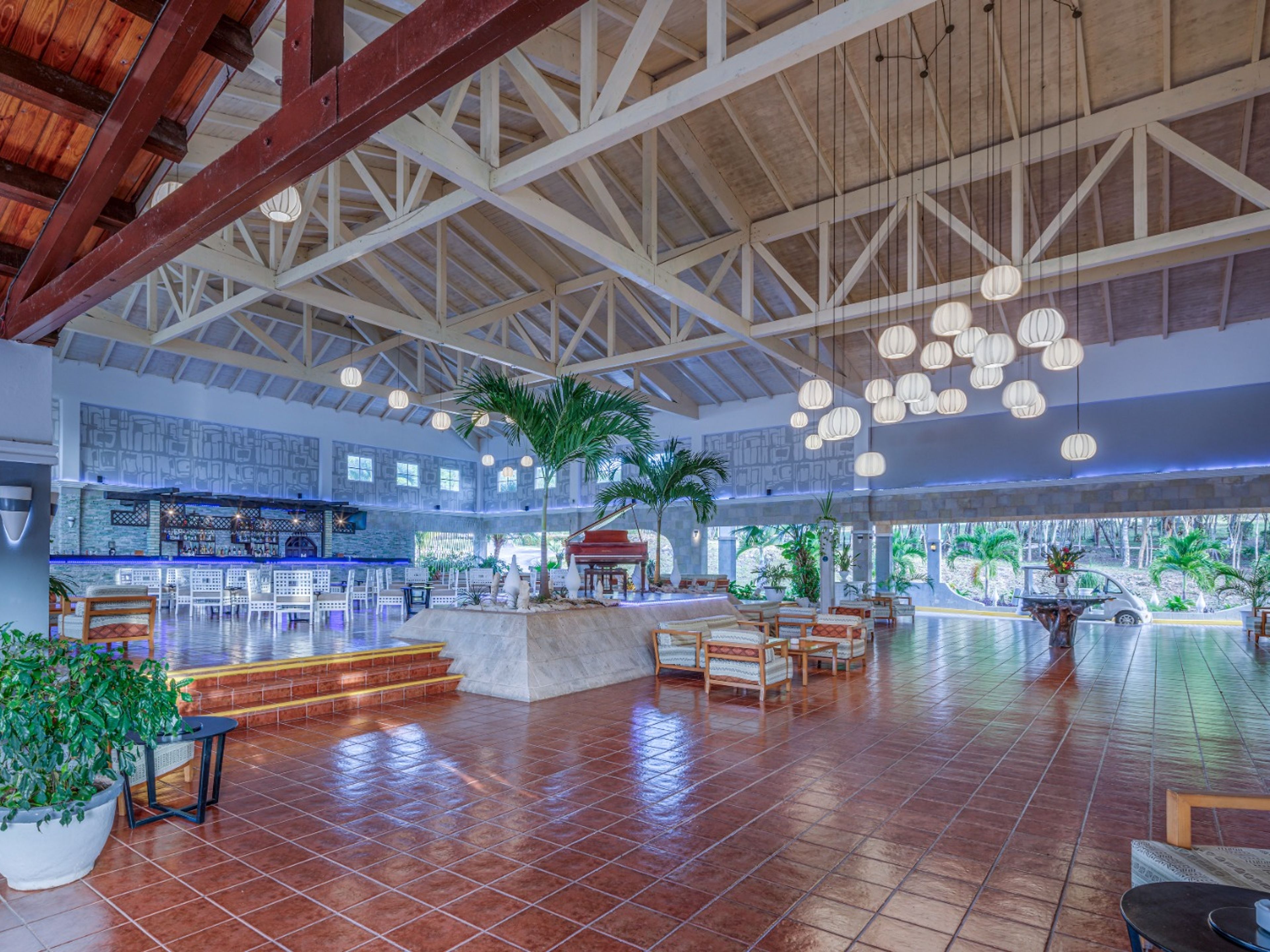 TURQUESA BEACH RESORT HotelHotel's lobby panoramic view