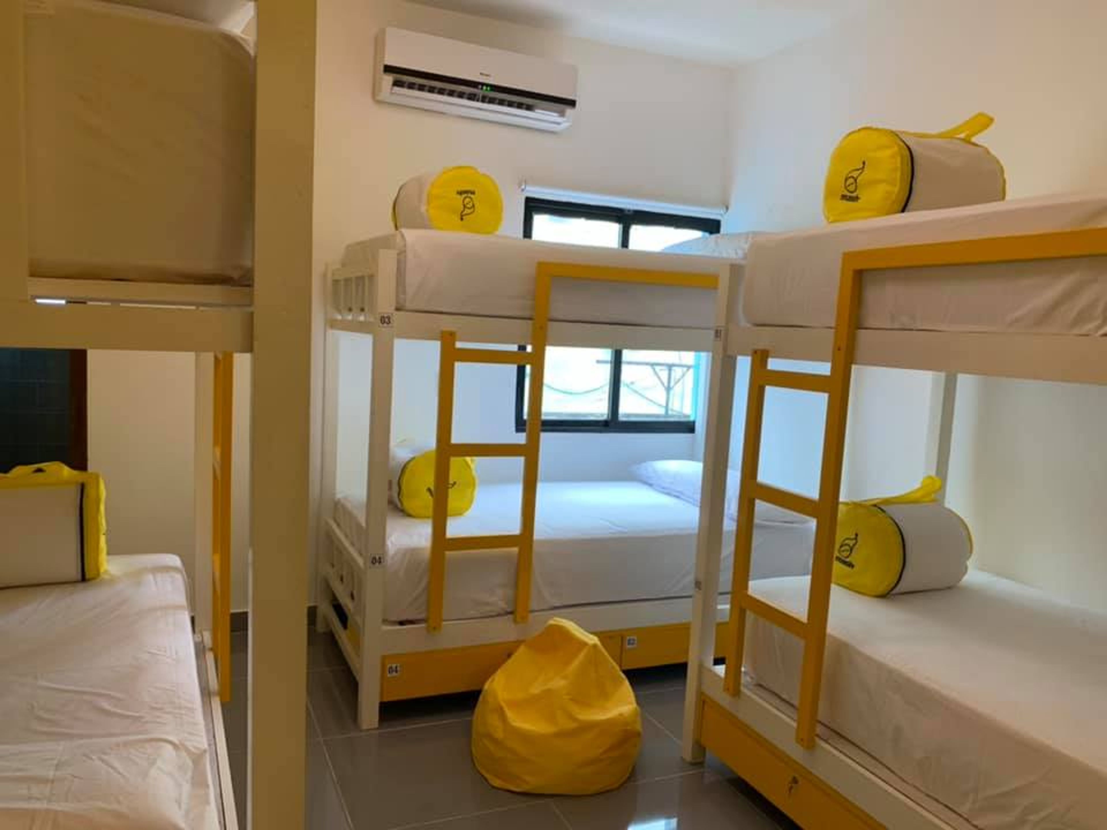 Hostel VEDADO AZUL, CALLE 2BUNK BEDS