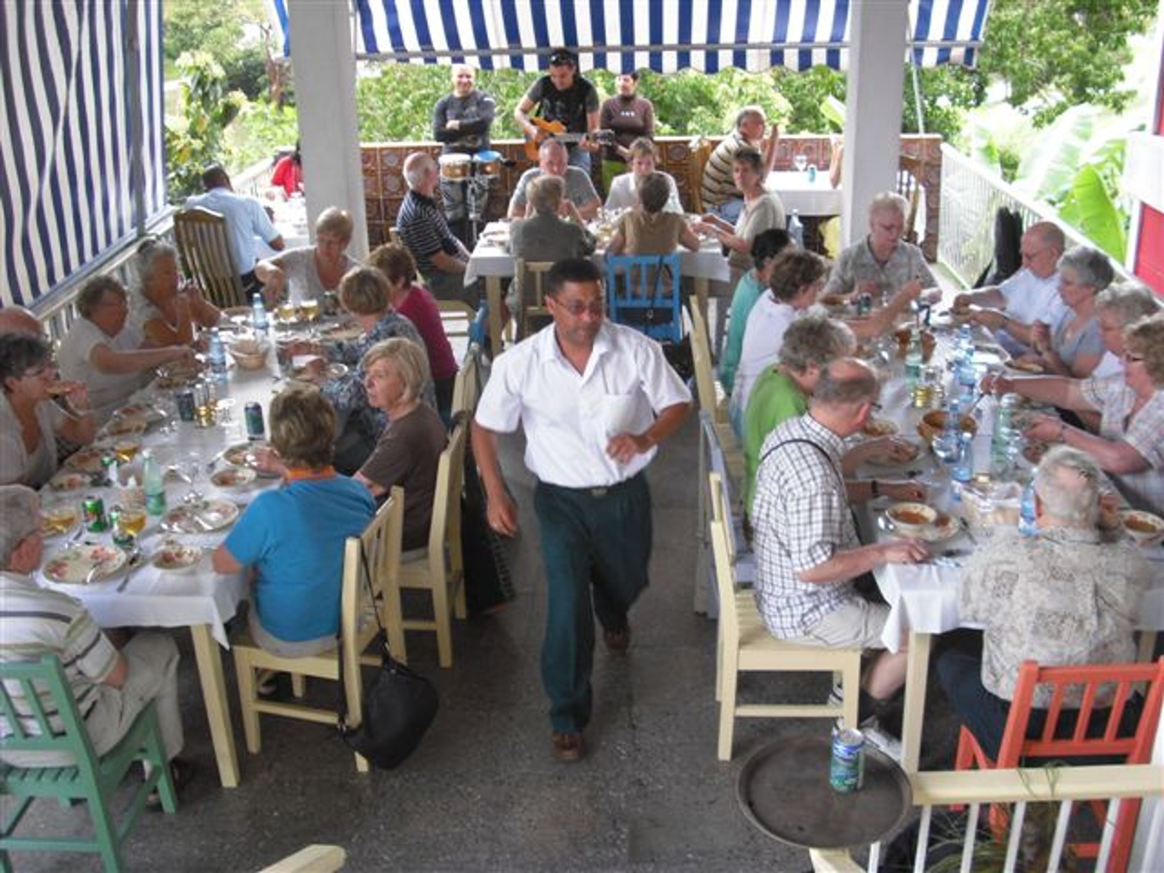 Moka HôtelCuban Restaurant Fonda de Mercedes