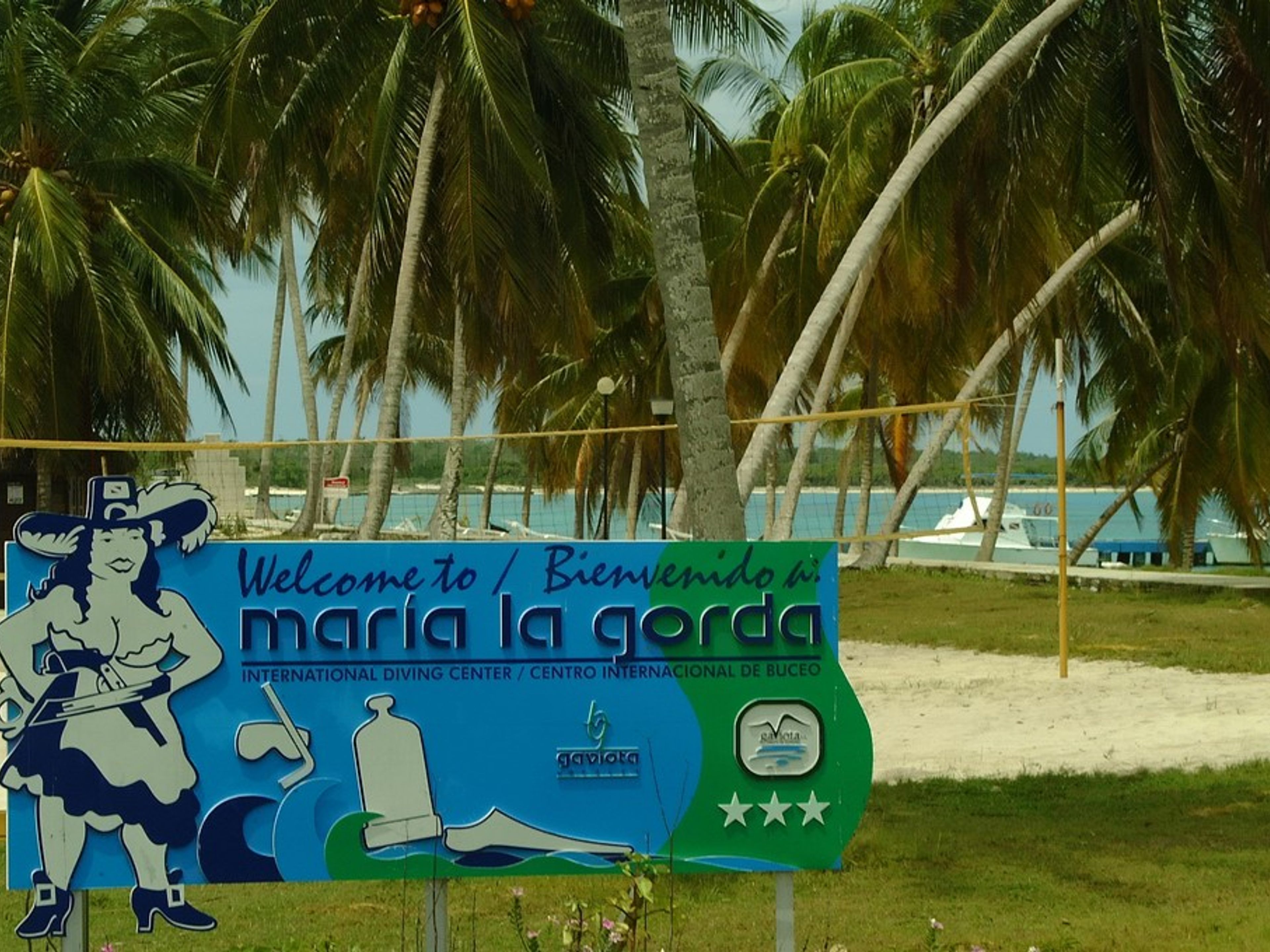 CENTRO INTERNACIONAL DE MERGULHO MARÍA LA GORDAHotel entrance panoramic view