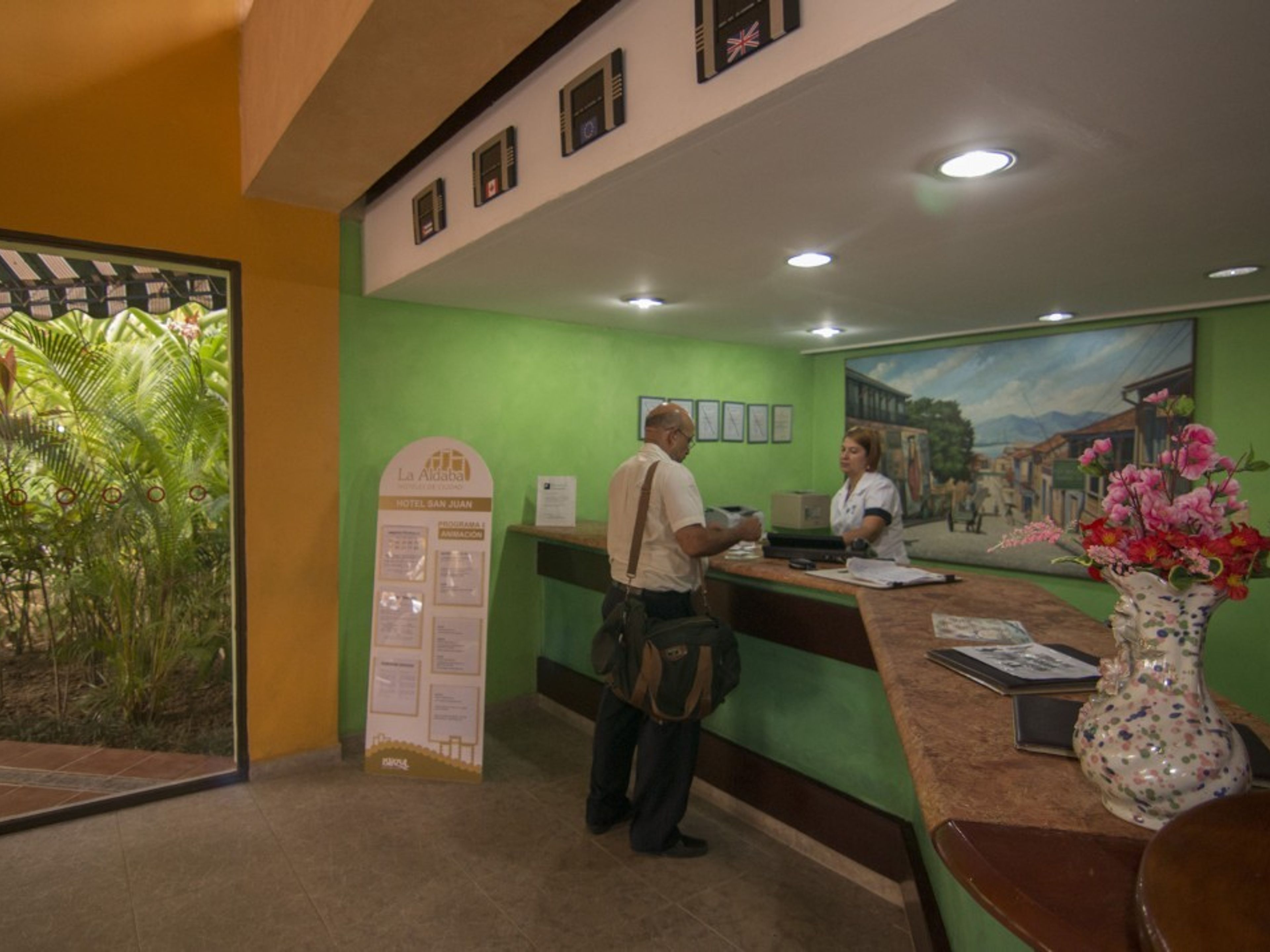 ISLAZUL SAN JUAN HotelHotel reception view