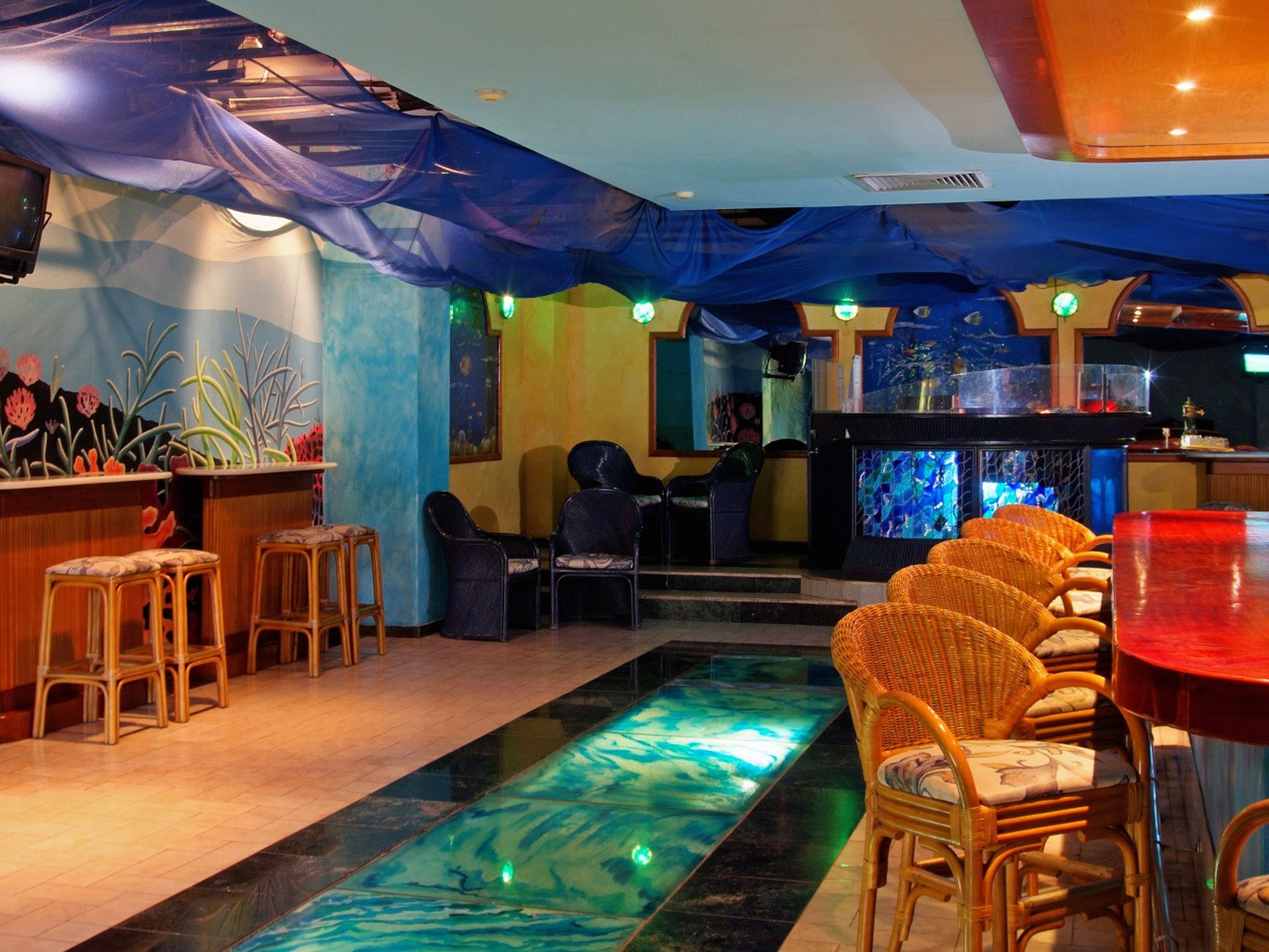 SOL PALMERAS ALL INCLUSIVE HOTEL & BUNGALOWSFun Pub La Goleta