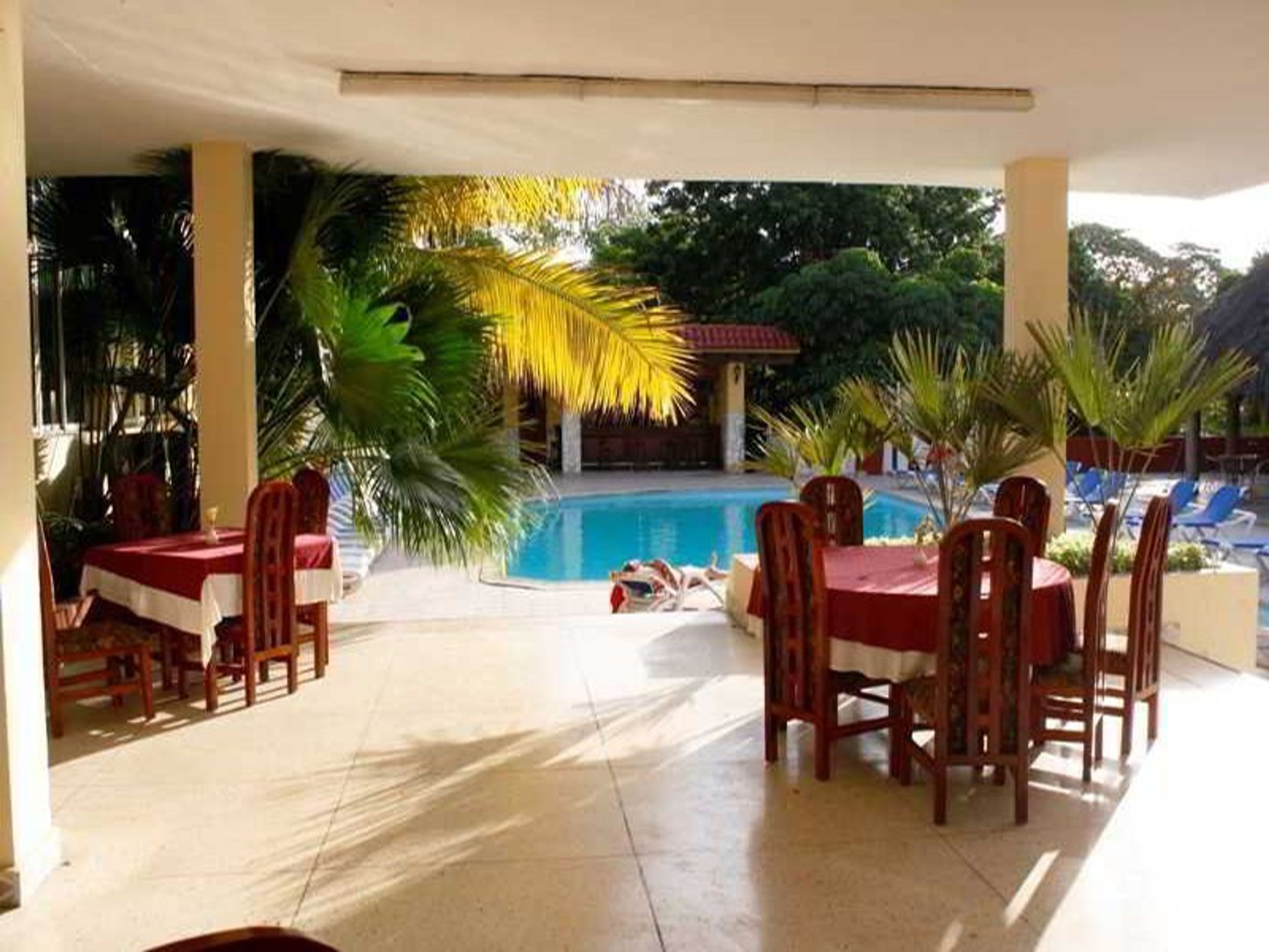 Hotel ISLAZUL LAS AMÉRICASPanoramic hotel & pool view