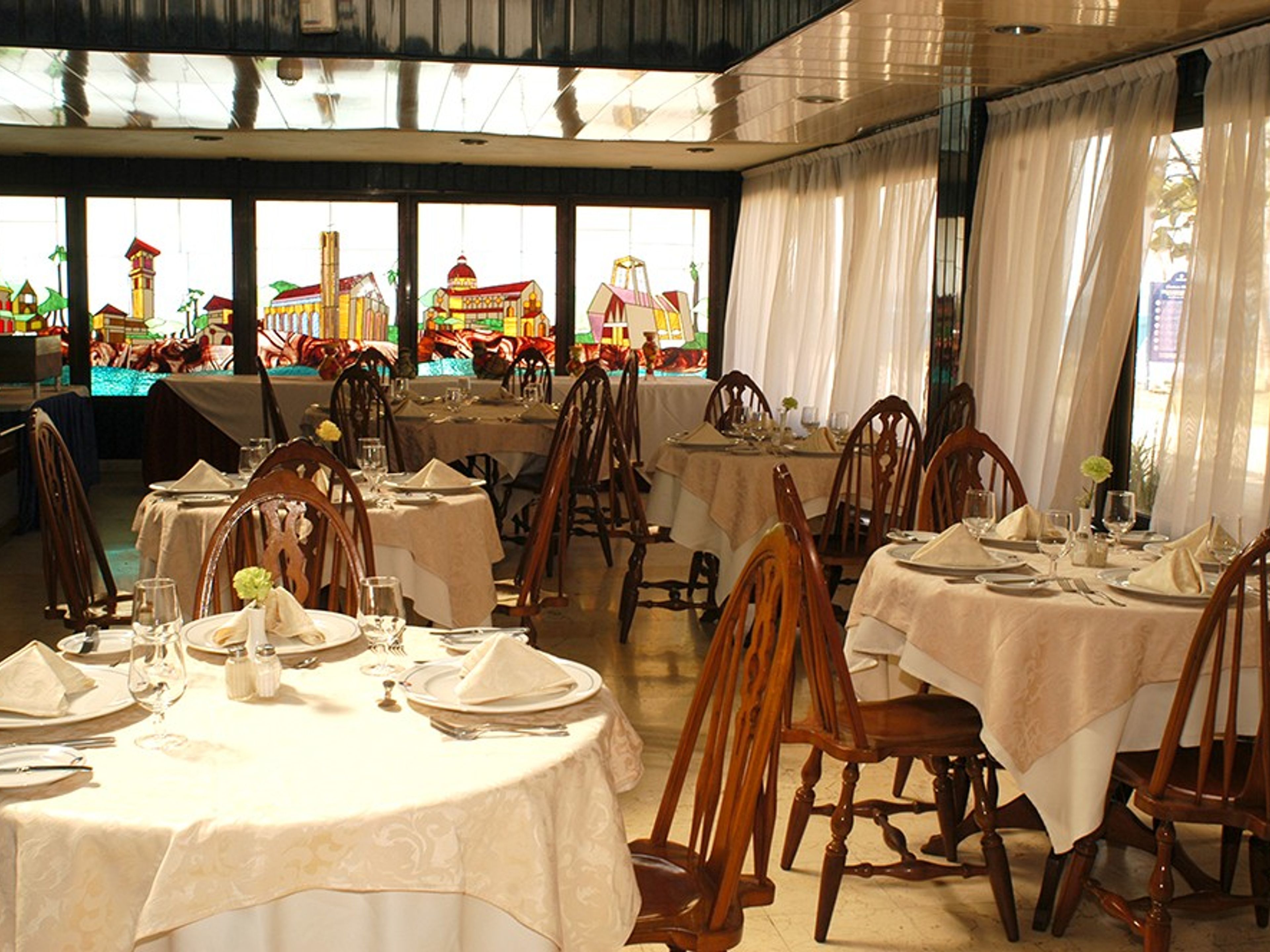 Cubanacan Chateau MiramarA la carte international Restaurant