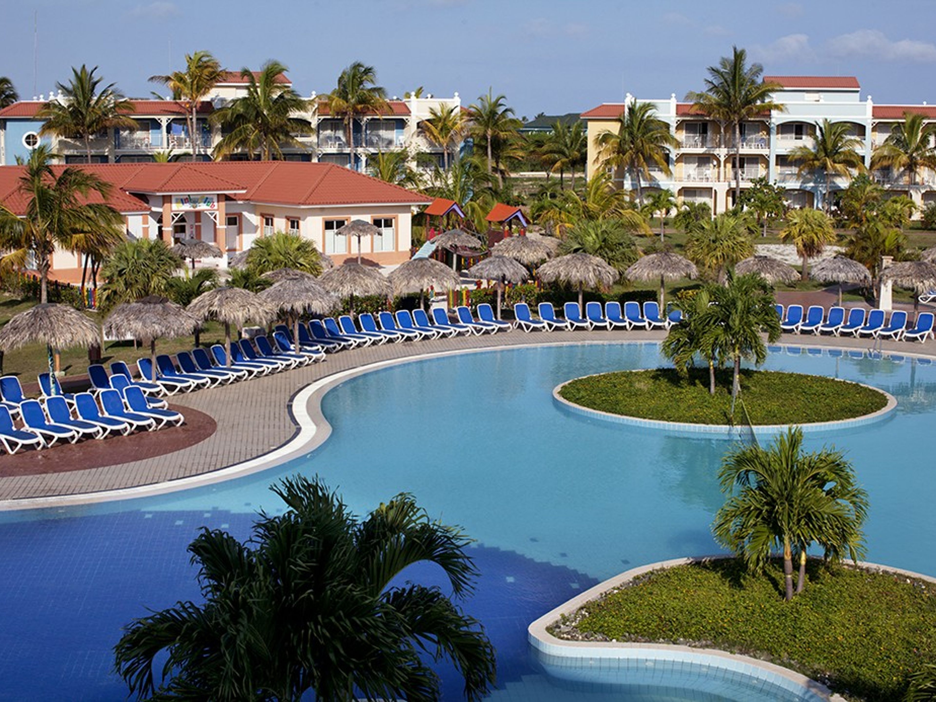 Отель RESONANCE VARADERO BEACH RESORT - Взрослые только старше 18 лет (Бывший отель Memories Varadero)Hotel's animation pool view