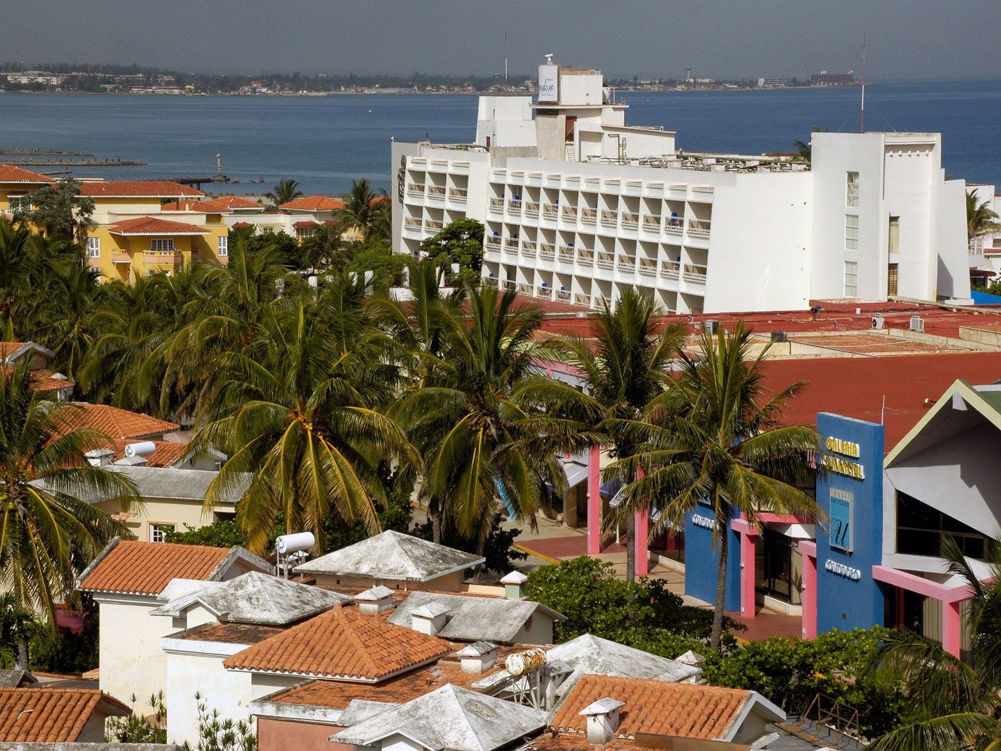 Cubanacan Comodoro HotelPanoramic hotel view