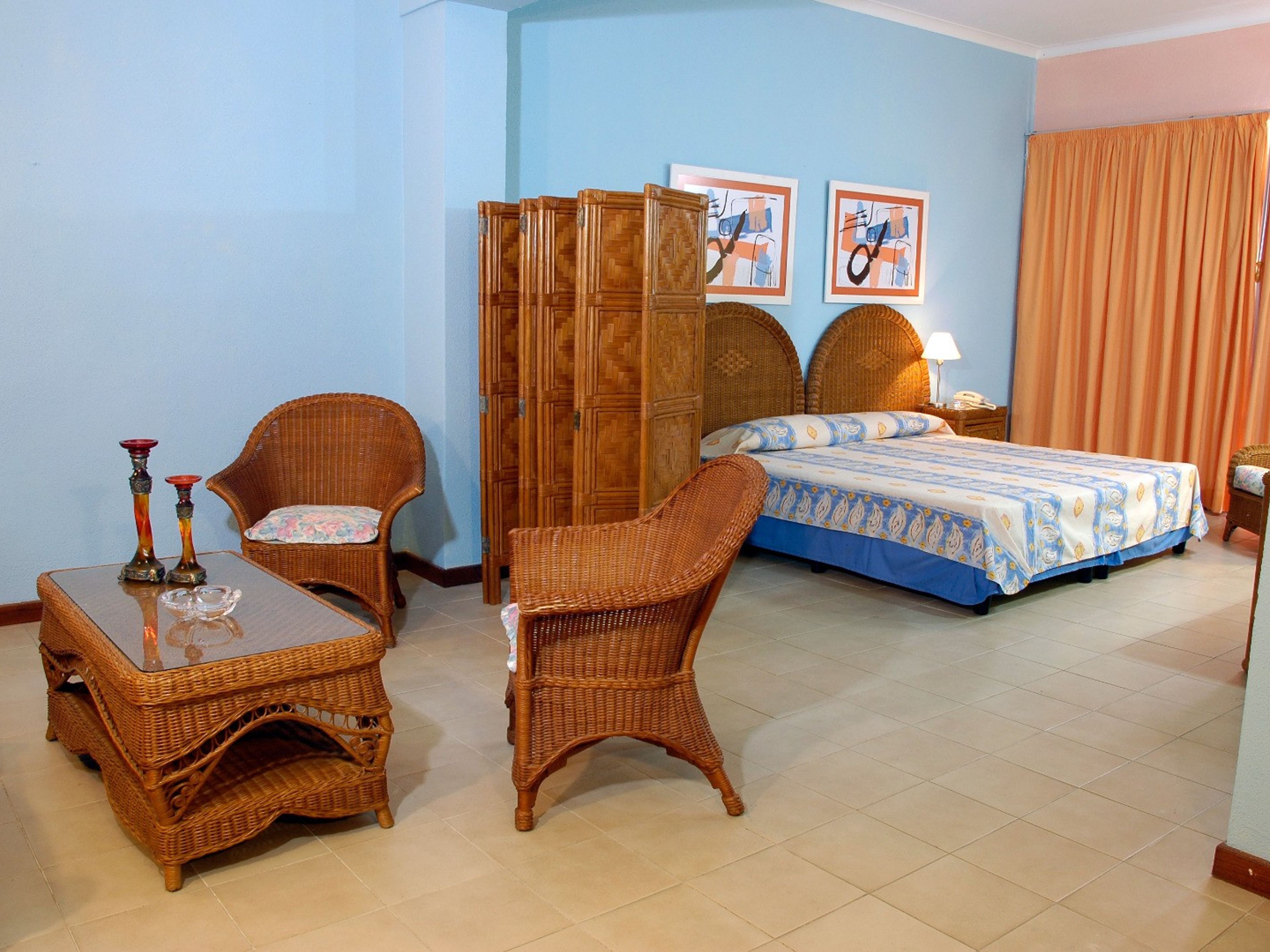 Отель Cubanacan ComodoroSuite Room
