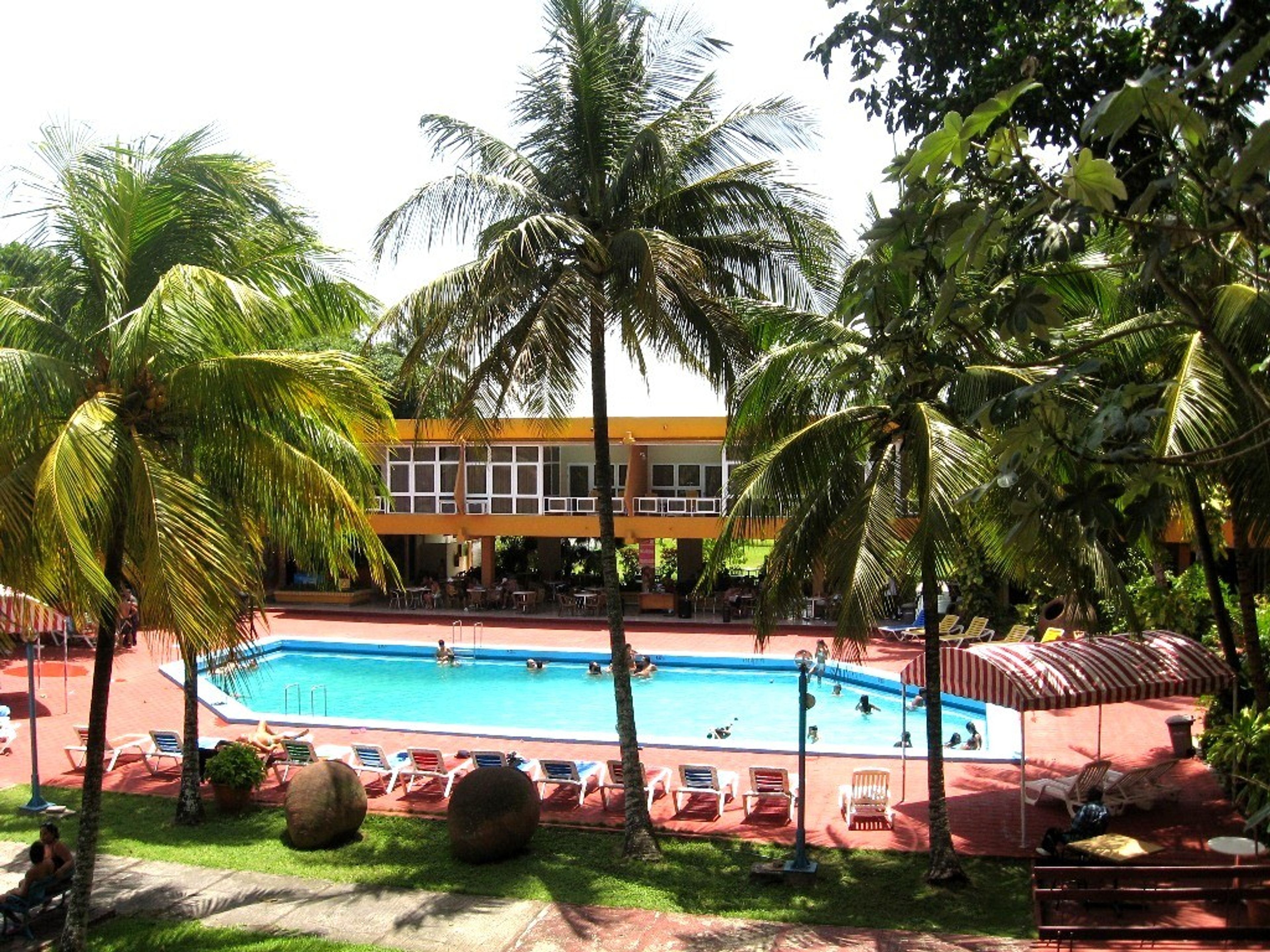 ISLAZUL CAMAGÜEY HotelPanoramic hotel & pool view