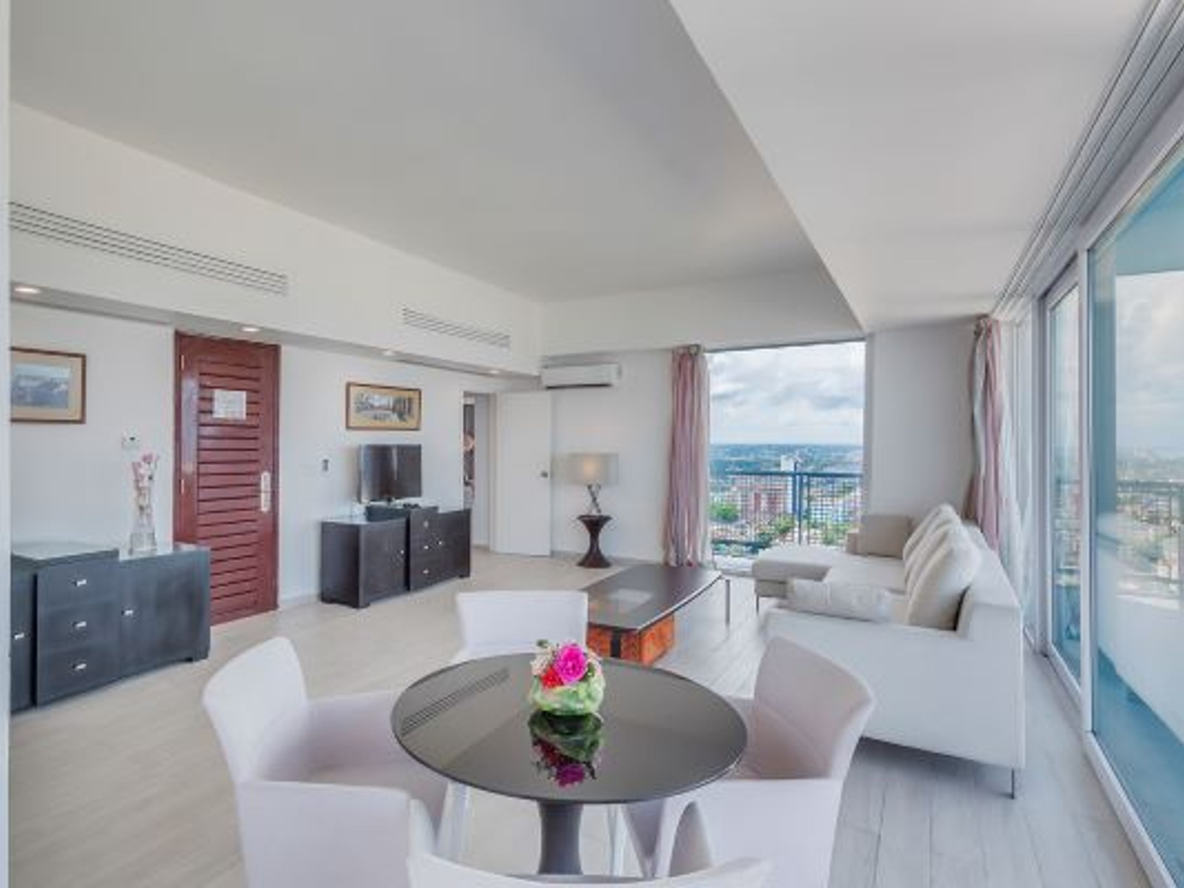 TRYP HABANA LIBRE HotelHotel´s lobby view