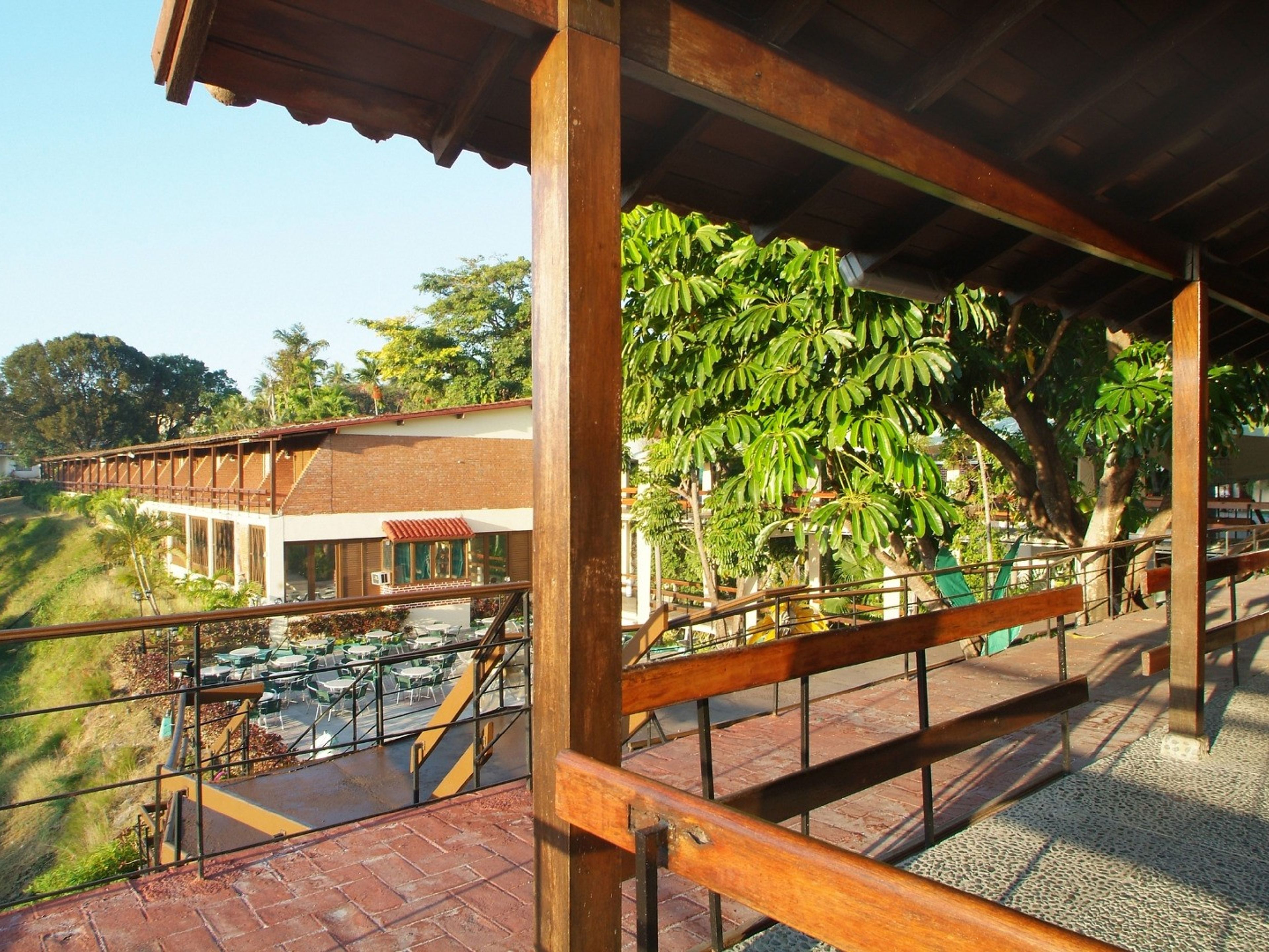 Cubanacan Versalles HotelPanoramic hotel view