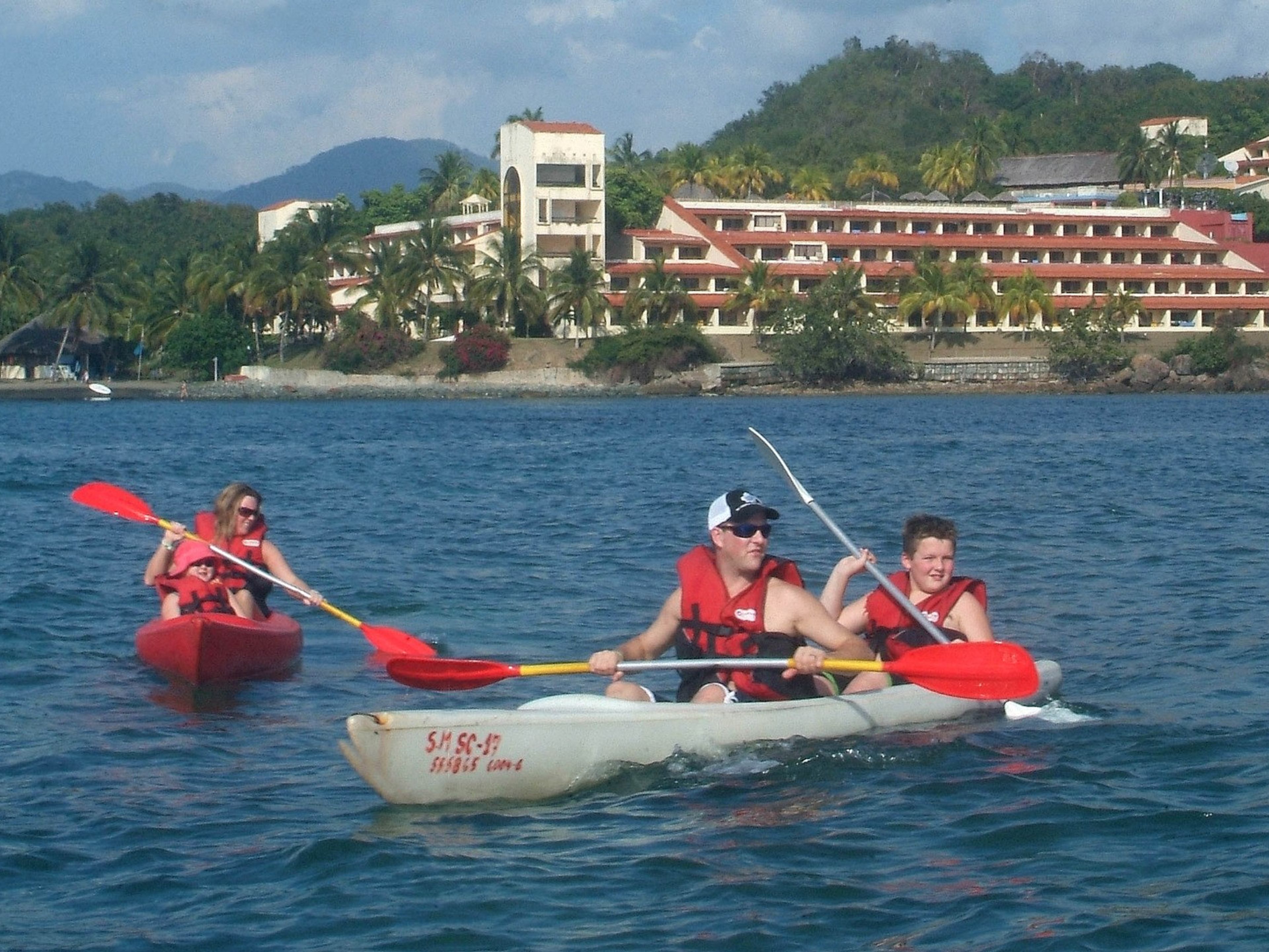 Hotel Brisas Sierra MarHotel's beach panoramic view