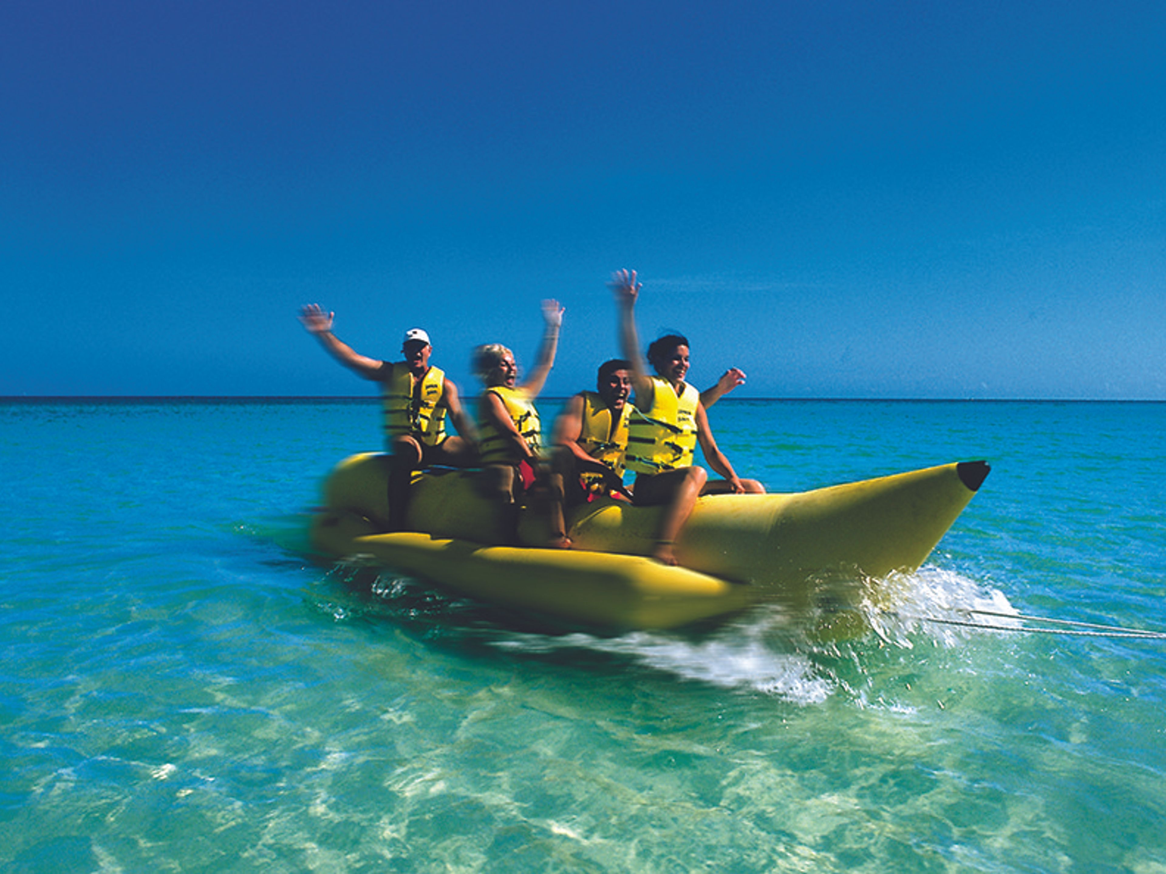 Hotel ROYALTON HICACOS RESORT & SPA - Adultos com mais de 18 anos de idadeBanana boat, water sports