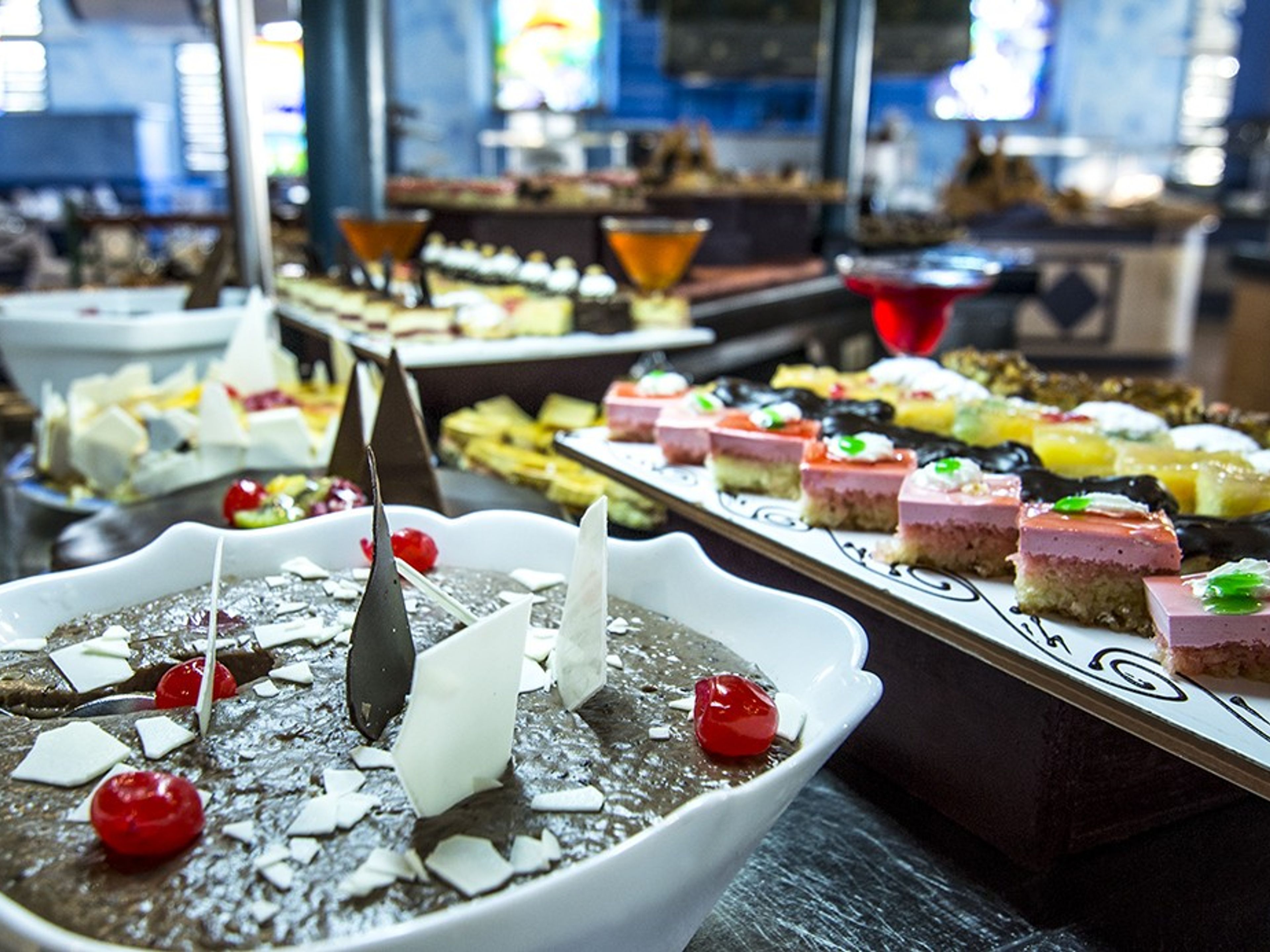 Hotel ROYALTON HICACOS RESORT & SPA - Adultos com mais de 18 anos de idadeBuffet details