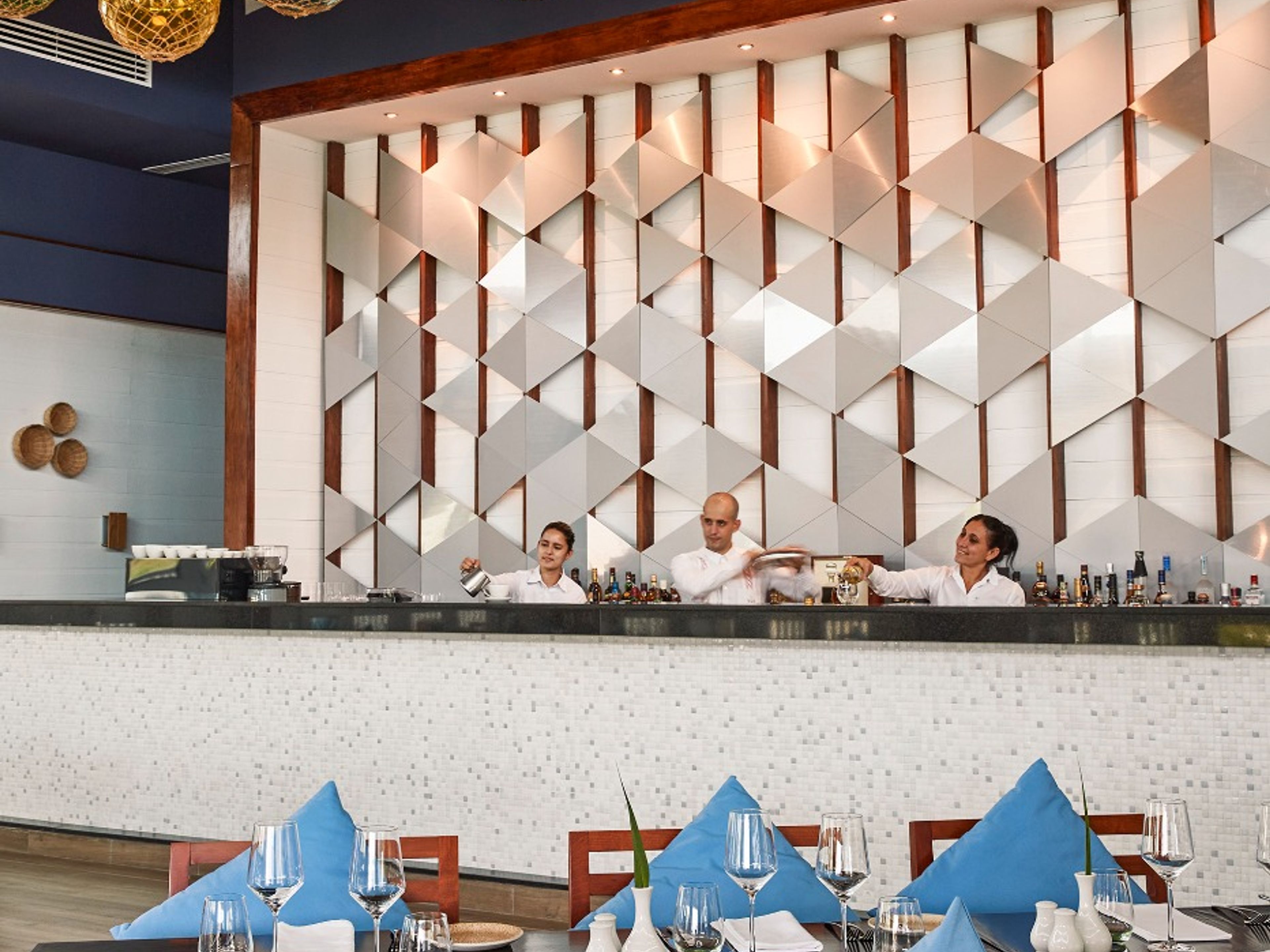 Hôtel PLAYA LUXURY CAYO GUILLERMO - Adultes seulement de plus de 13 ansRestaurant Balsamic