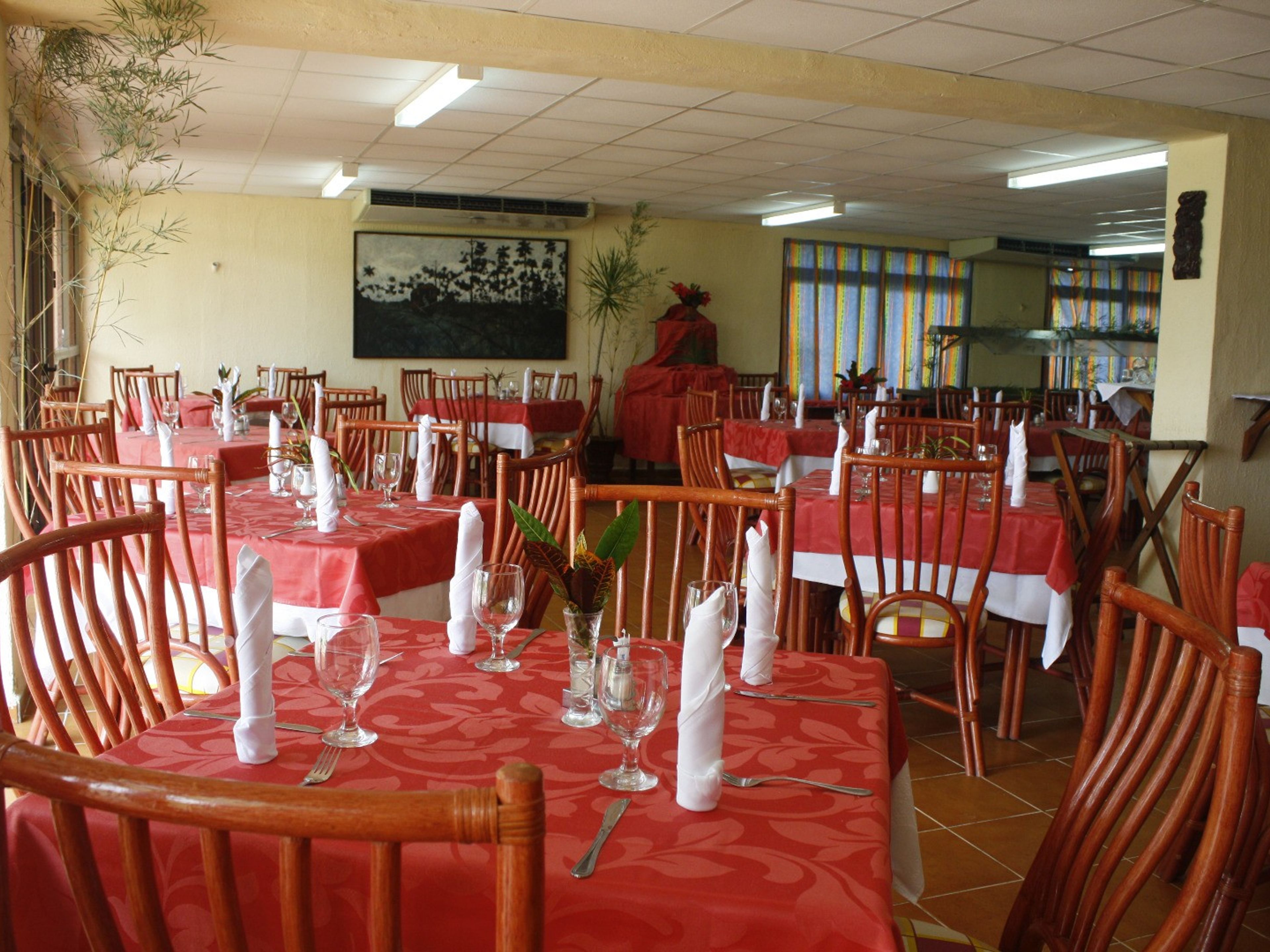 ISLAZUL RANCHO HATUEY VillaBuffet Restaurant Yayabo