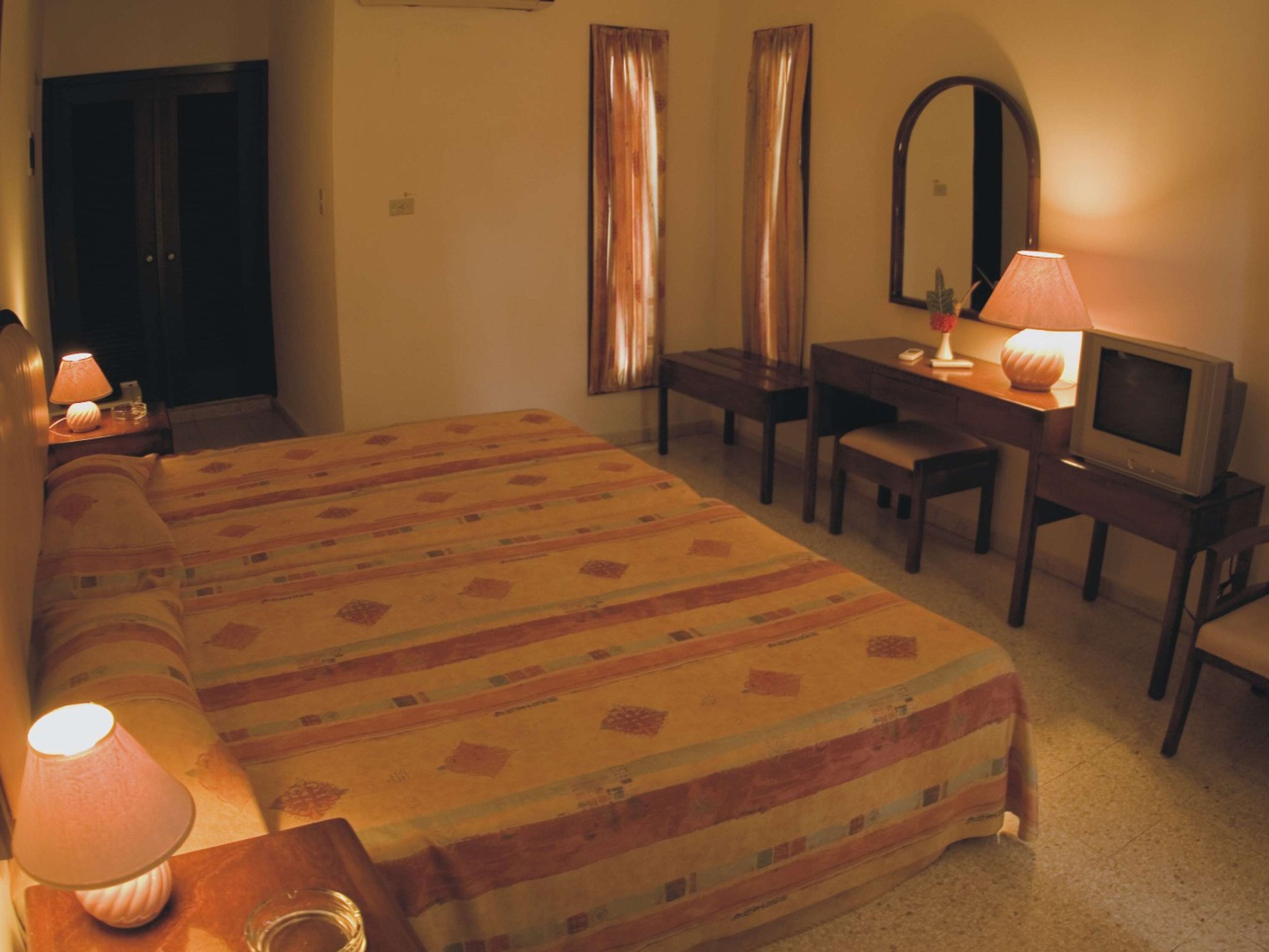 ISLAZUL RANCHO HATUEY VillaMatrimonial Room