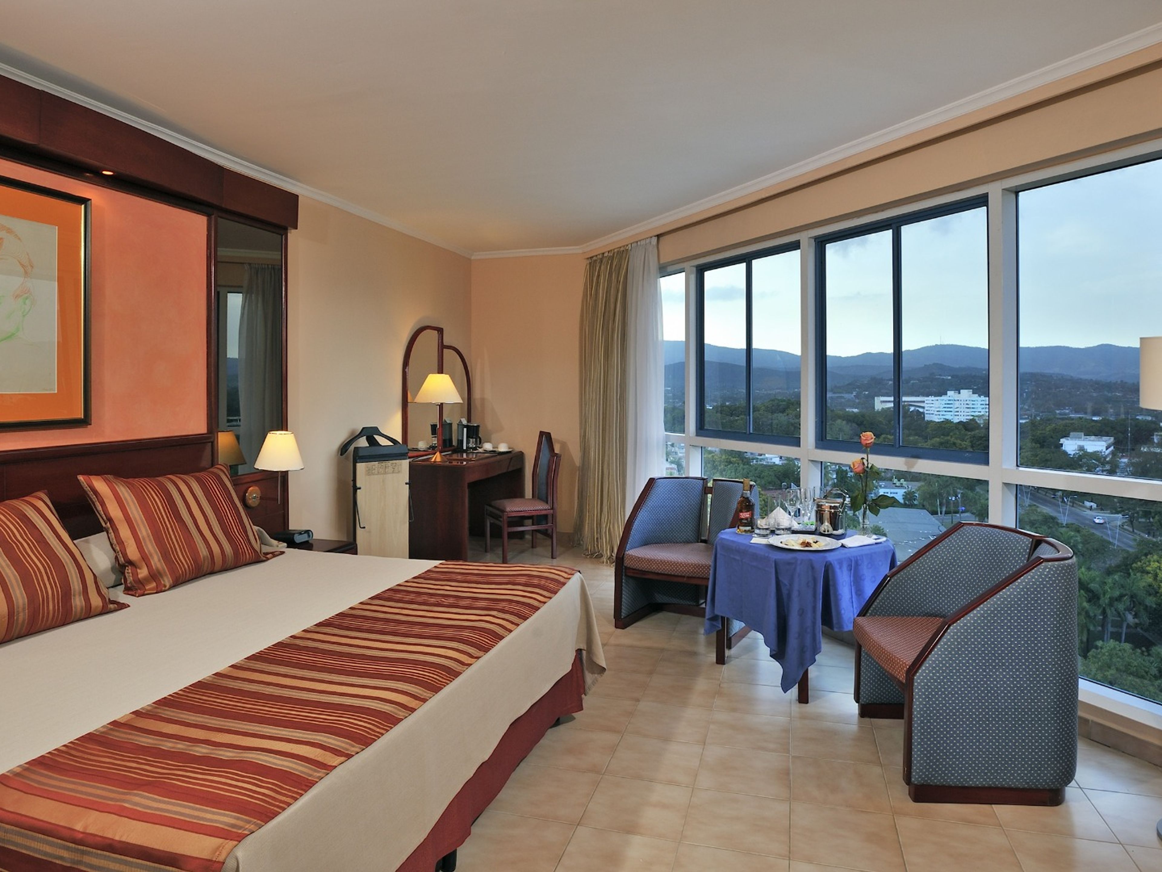 Oтель MELIÁ SANTIAGO DE CUBATHE LEVEL JUNIOR SUITE Room