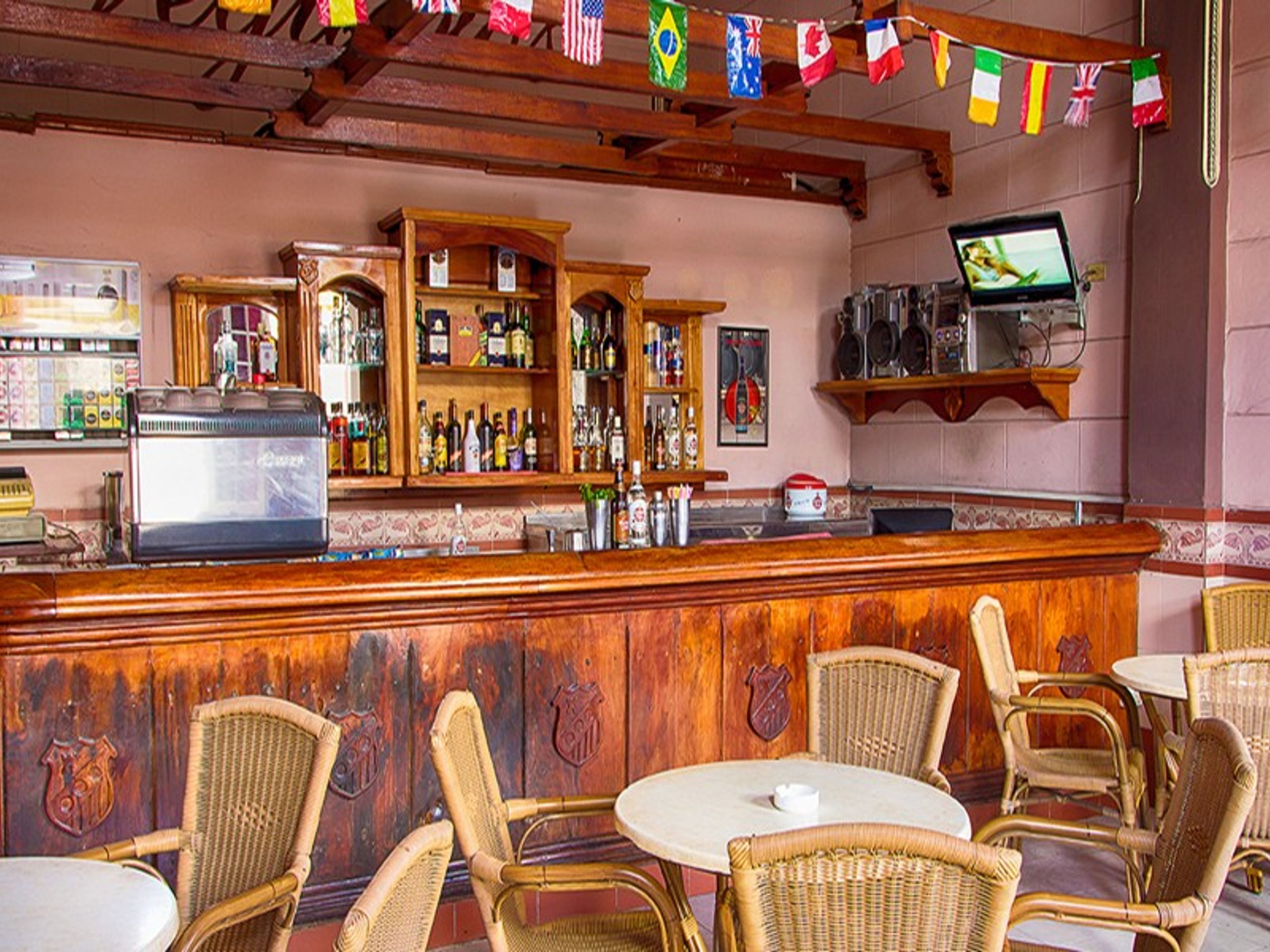 Hotel ENCANTO VUELTABAJOLobby Bar