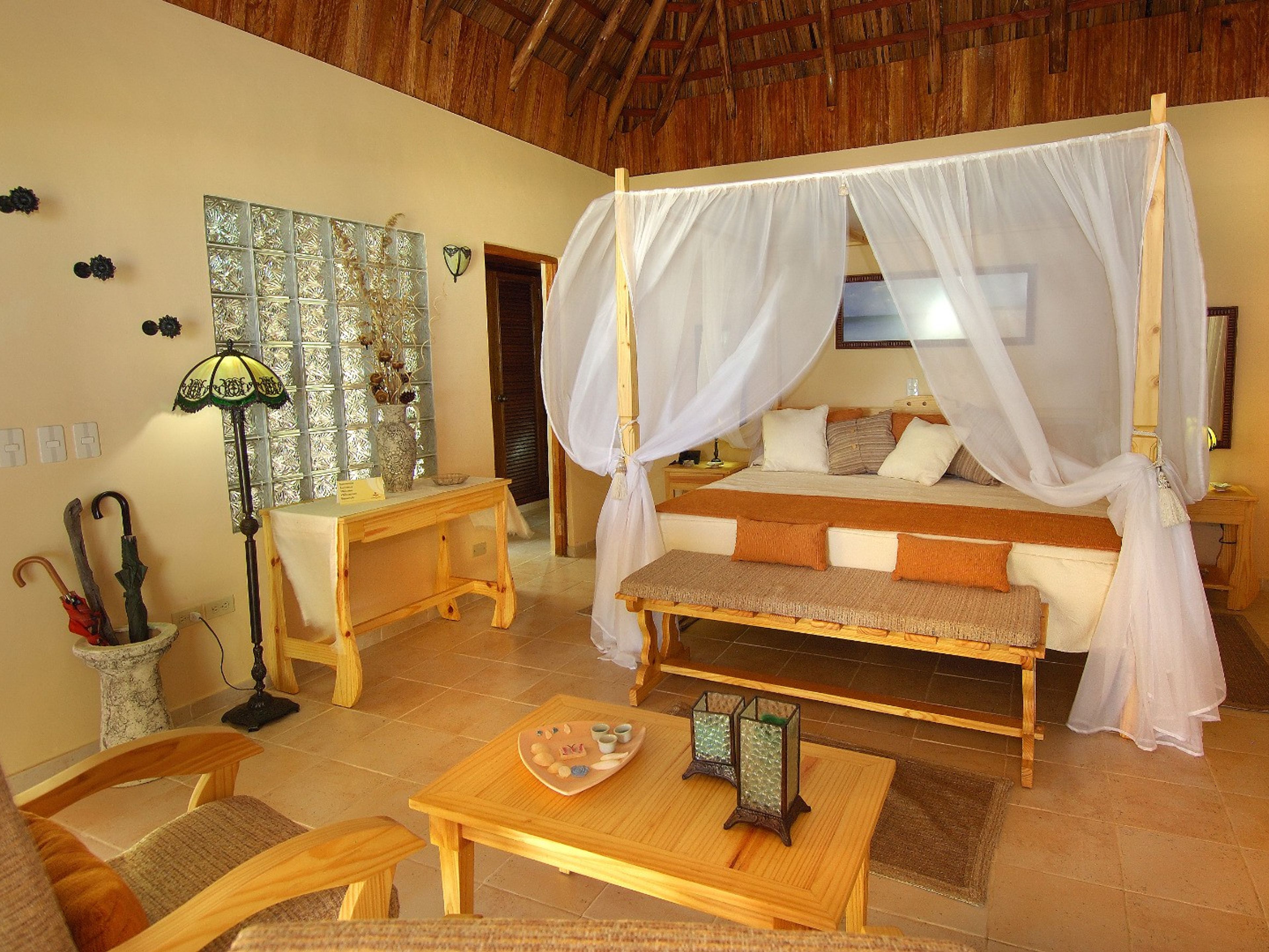 Hotel Cubanacan Cayo LevisaJunior Suite Room