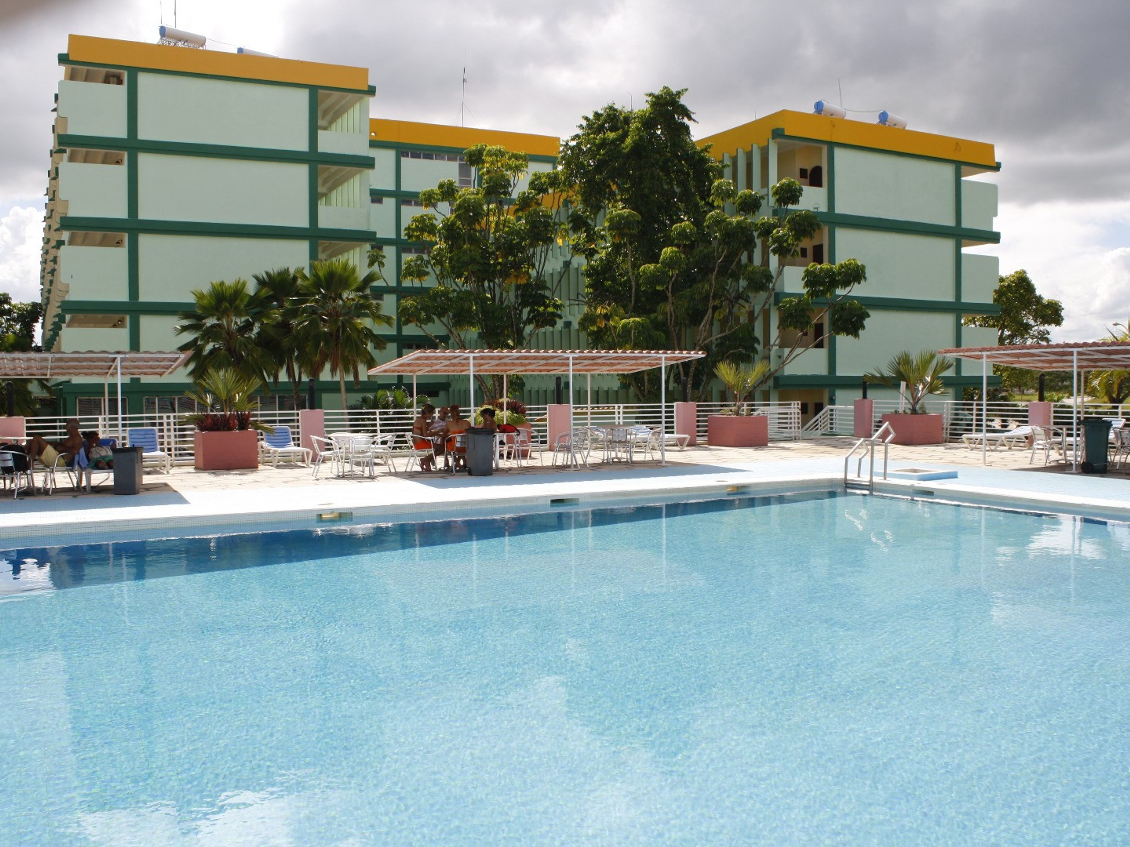 ISLAZUL MORÓN HotelPanoramic hotel & pool view