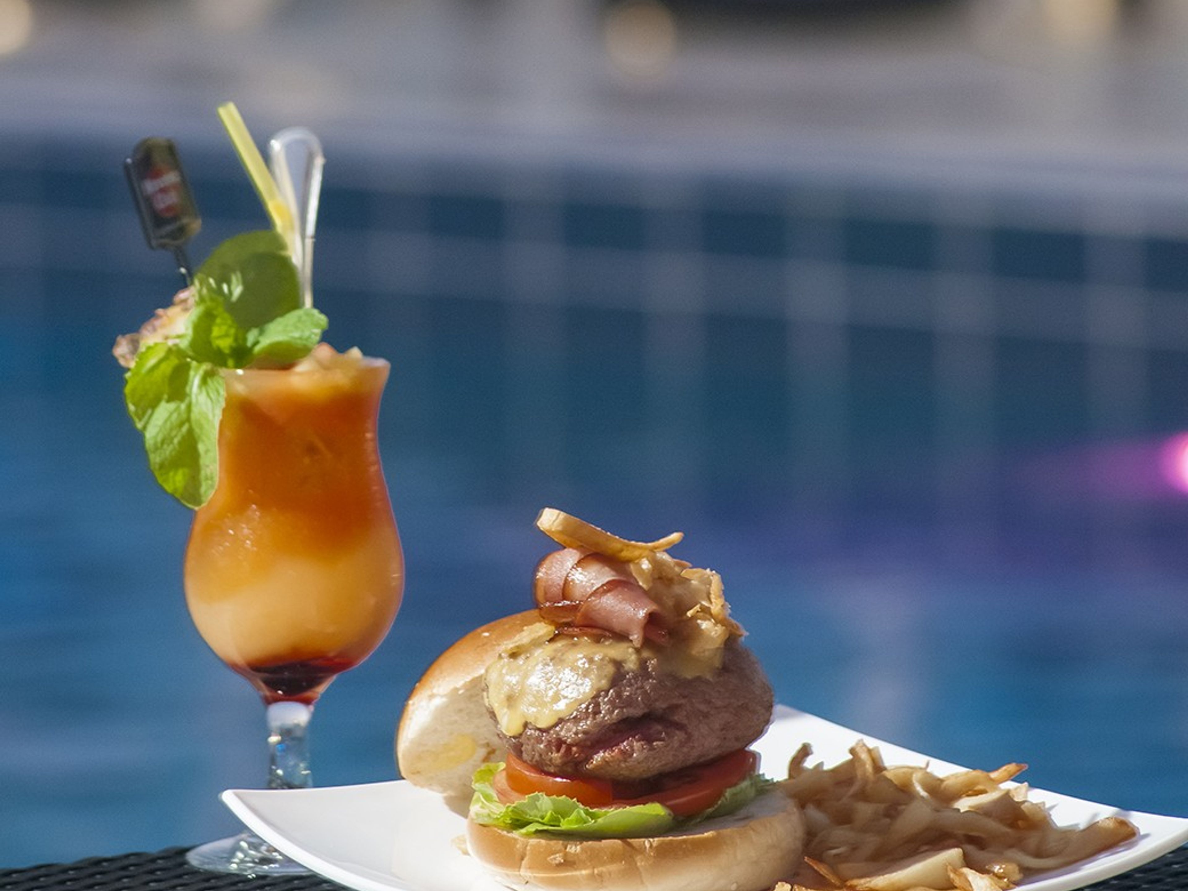 Hotel NH CAPRIPool Snack Bar Service