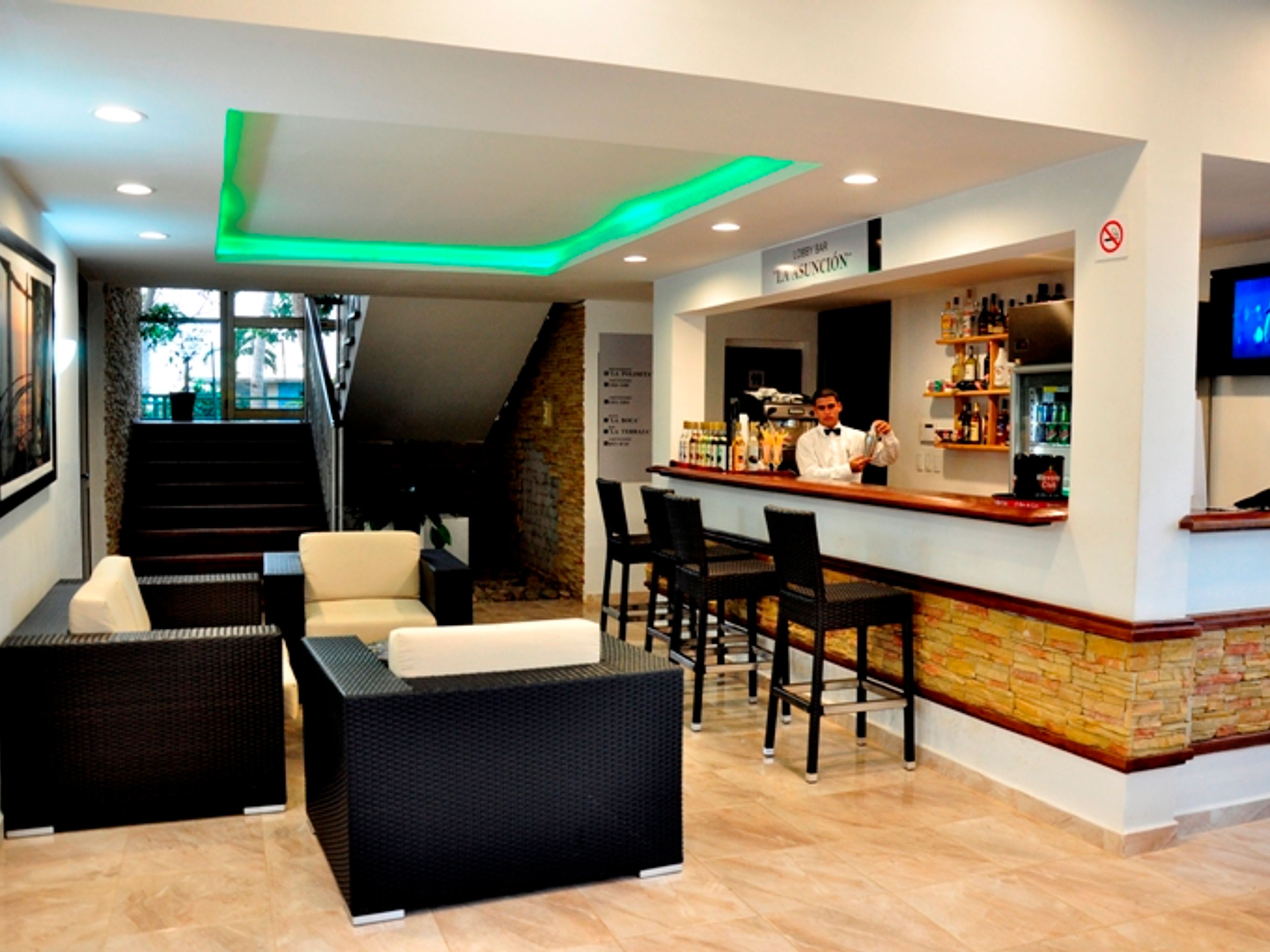 ISLAZUL FARO DE MAISI HotelLa Asunción Lobby Bar