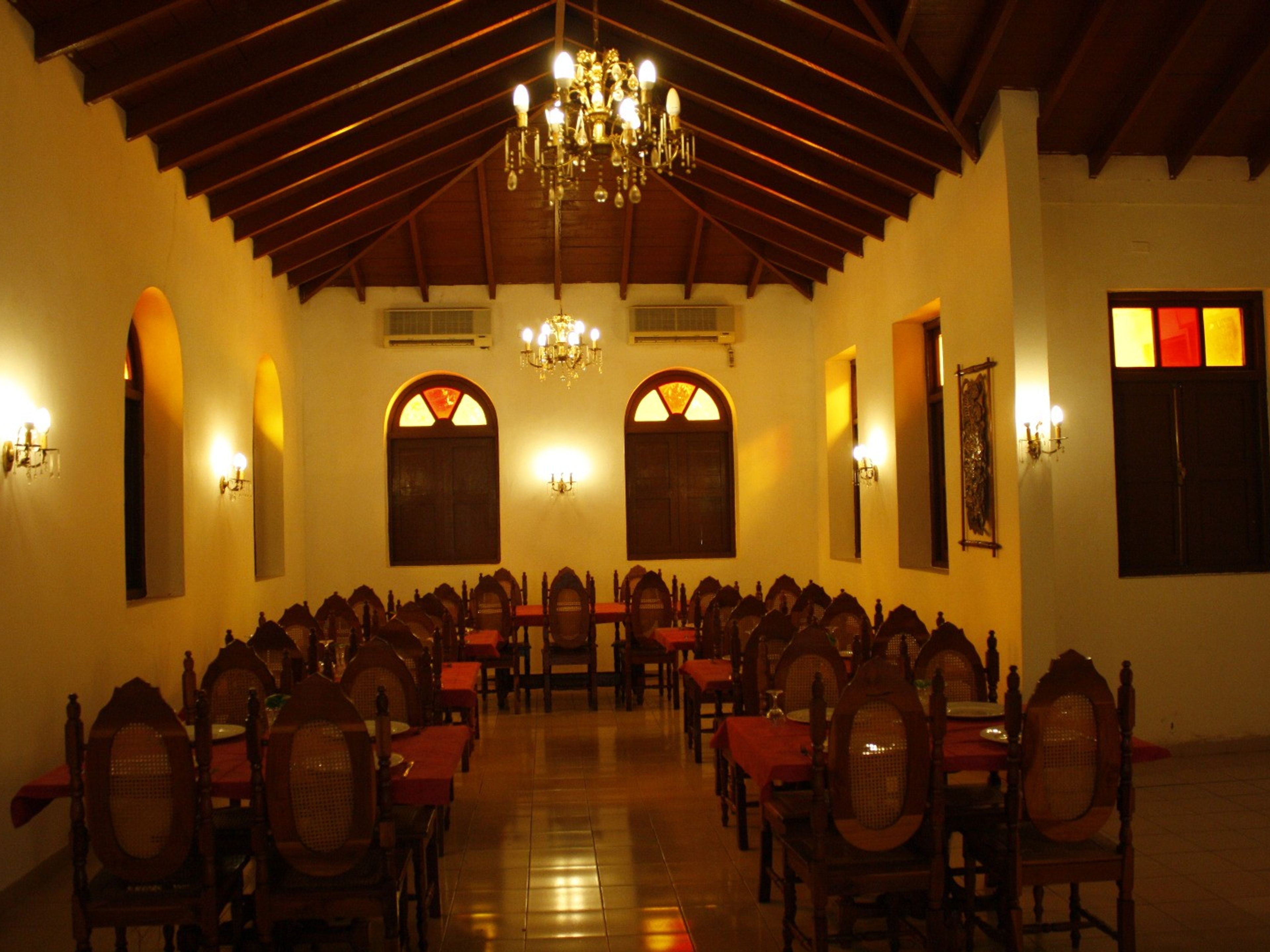 ISLAZUL SAN FERNANDO MotelA la carte international restaurant