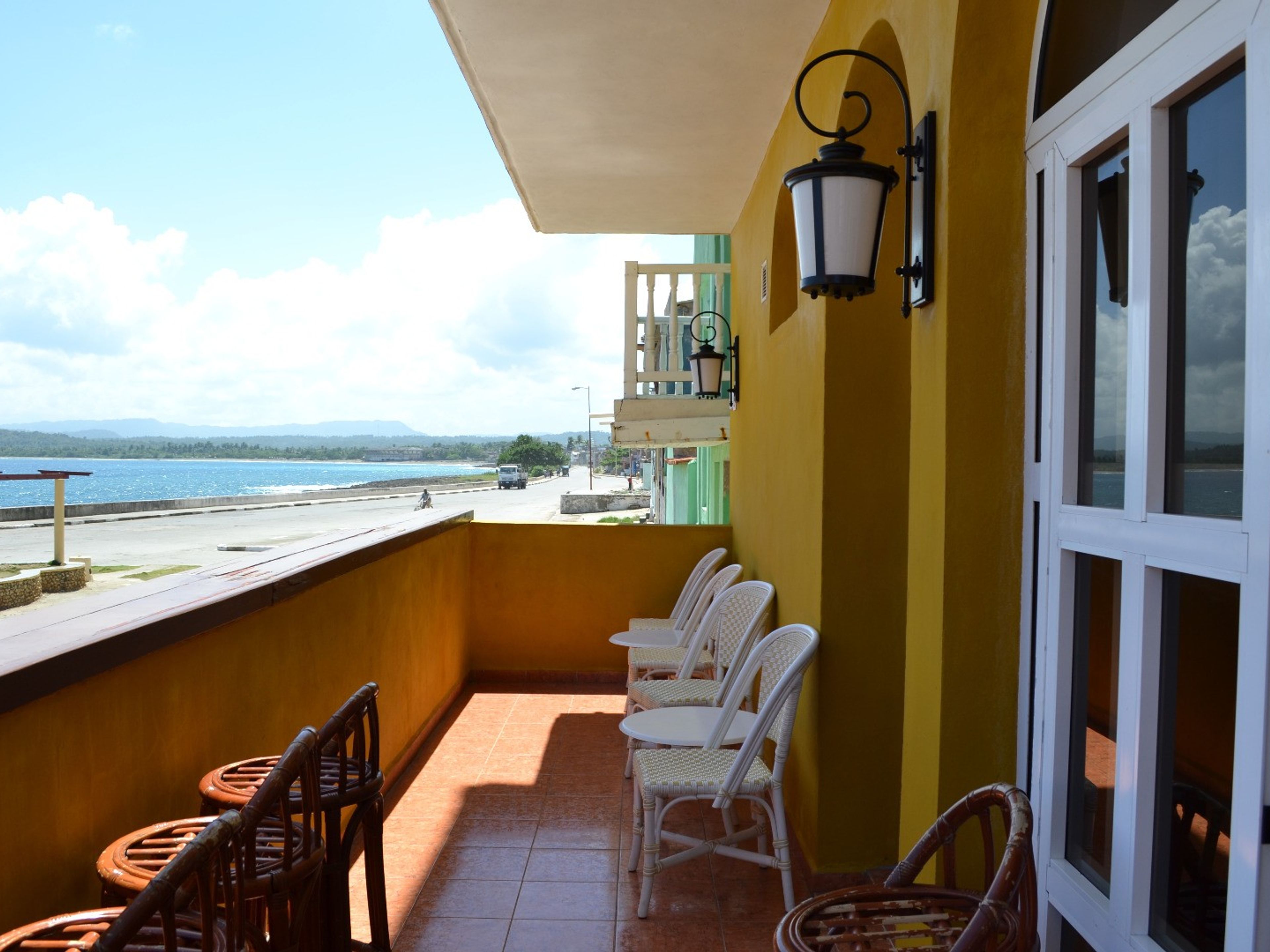 Hostal RÍO MIELHotel entrace