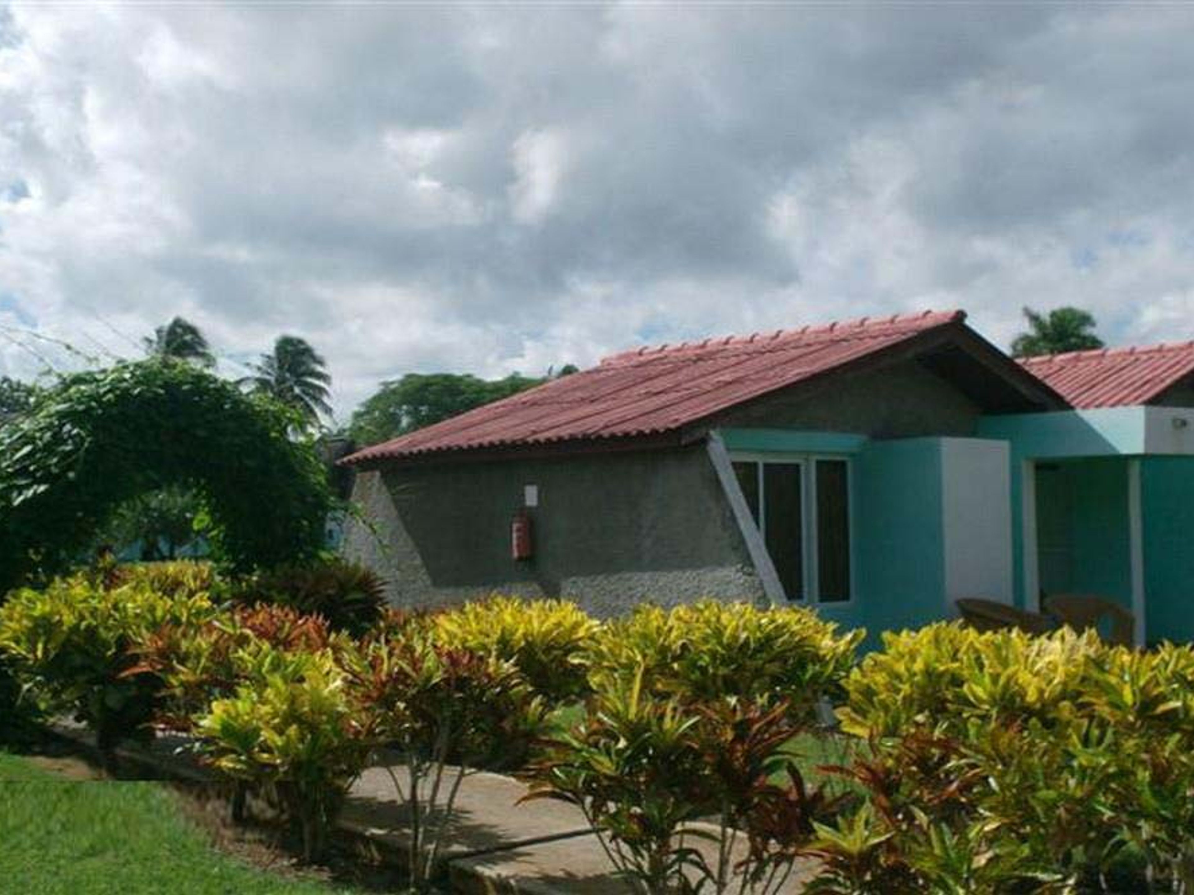 Villa internationale  LAGUNA GRANDELaguna Grande Villa's panoramic view, Pinar del Río, Cuba.
