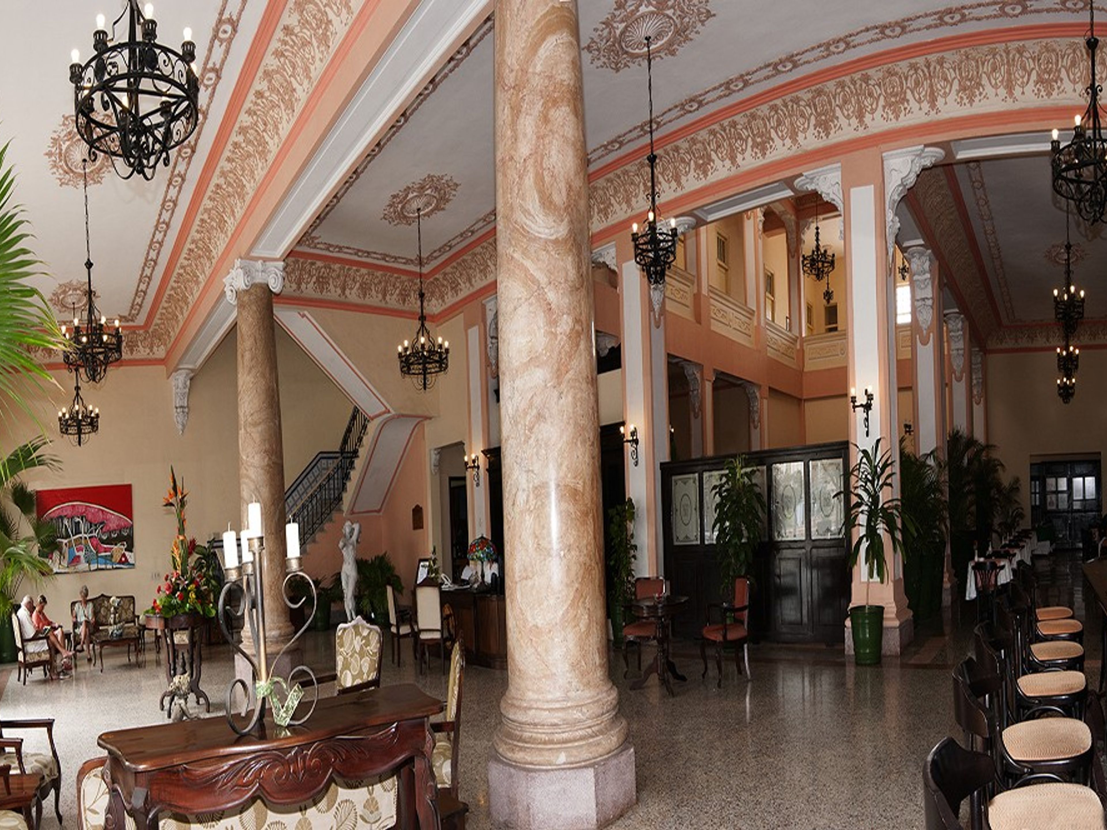 Hotel E VelascoLobby View