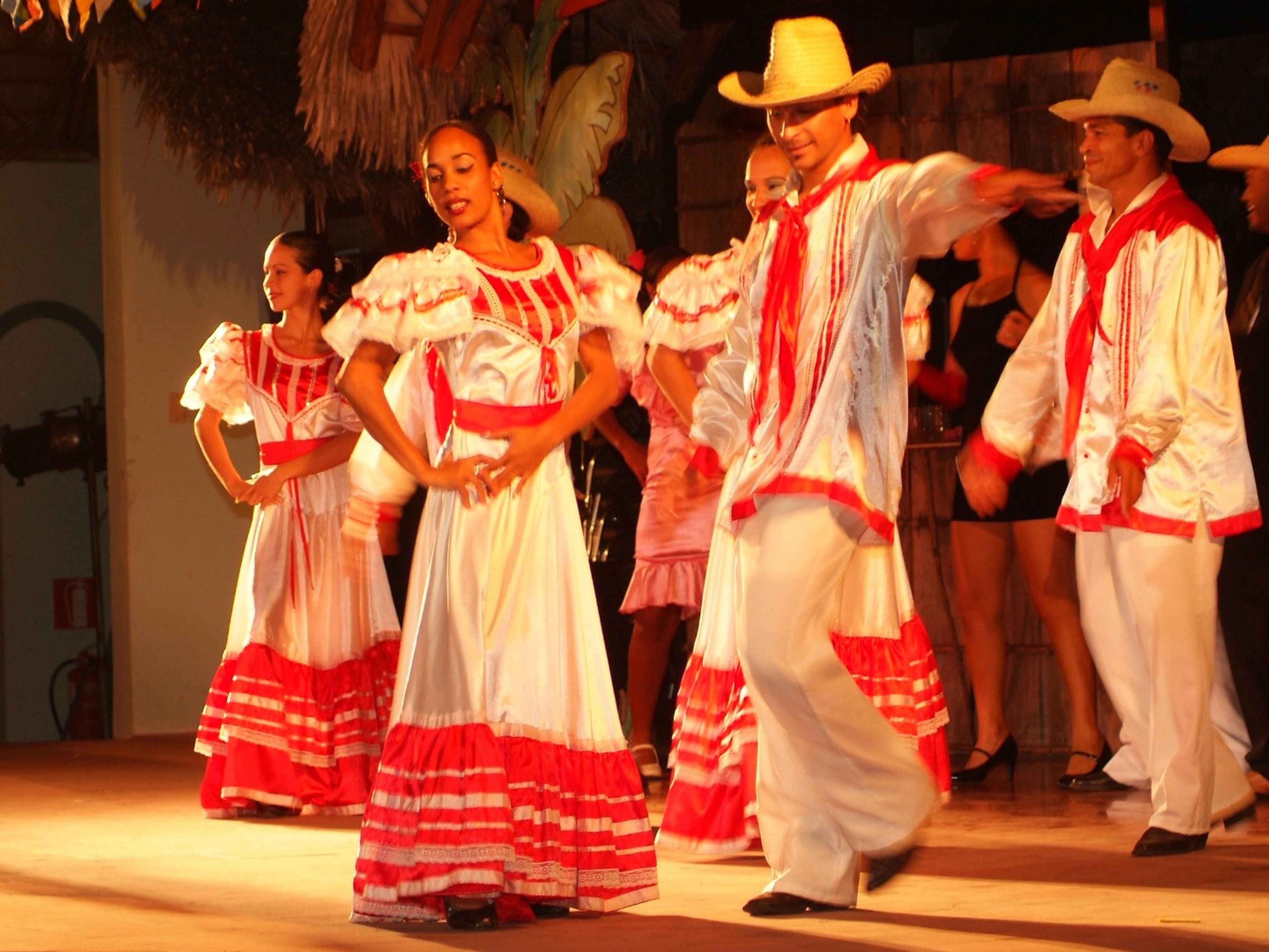 Hotel Brisas GuardalavacaShows of Cuban country music.