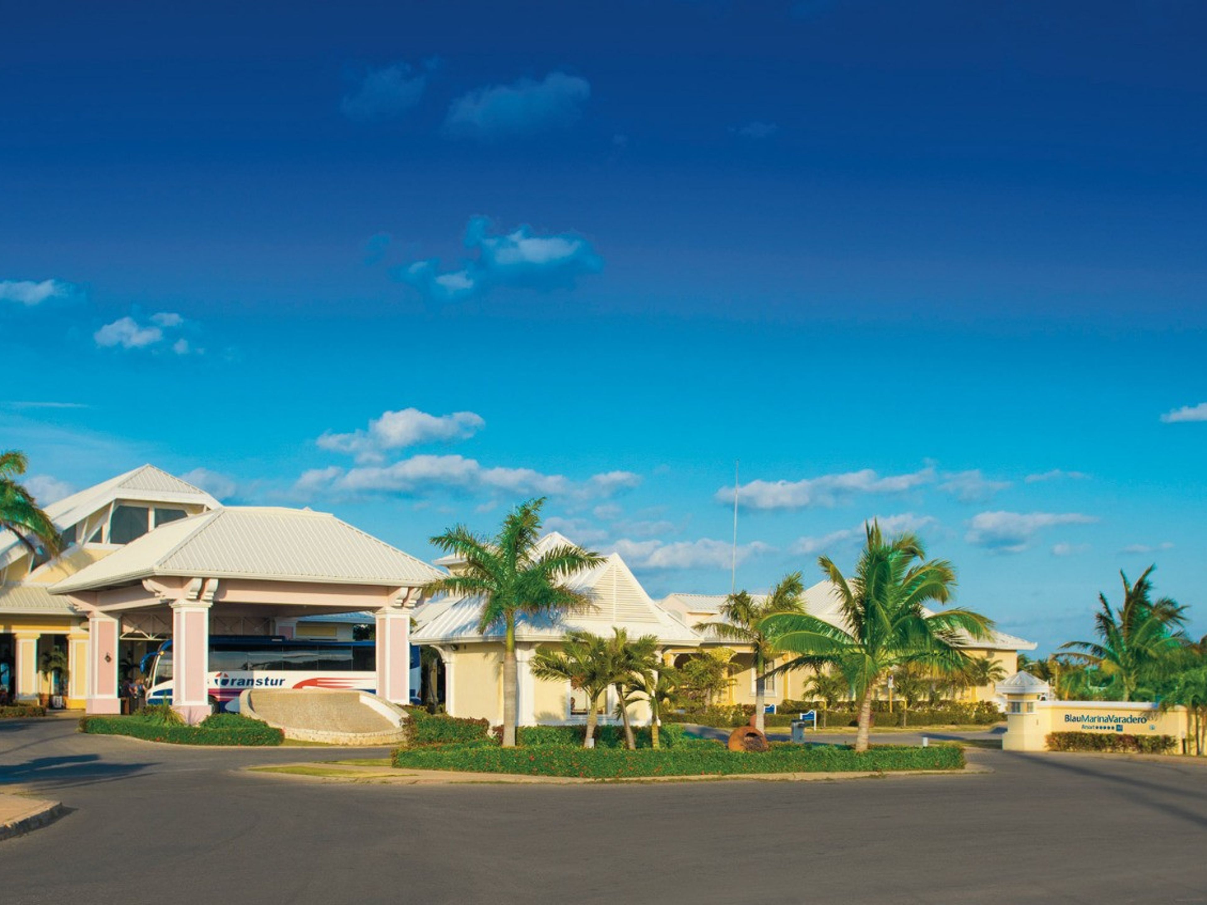 Hotel PLAYA PUNTA HICACOS
