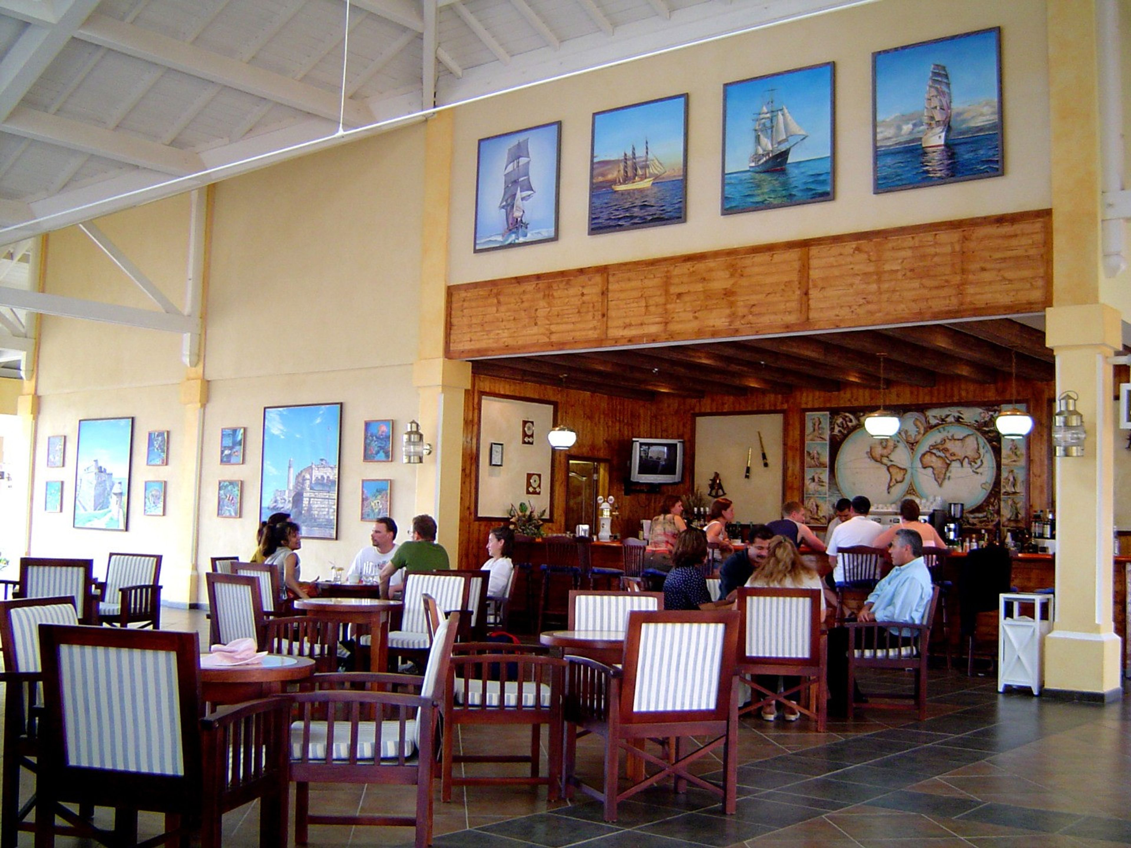 Hotel PLAYA PUNTA HICACOSLobby Bar Club Hemingway