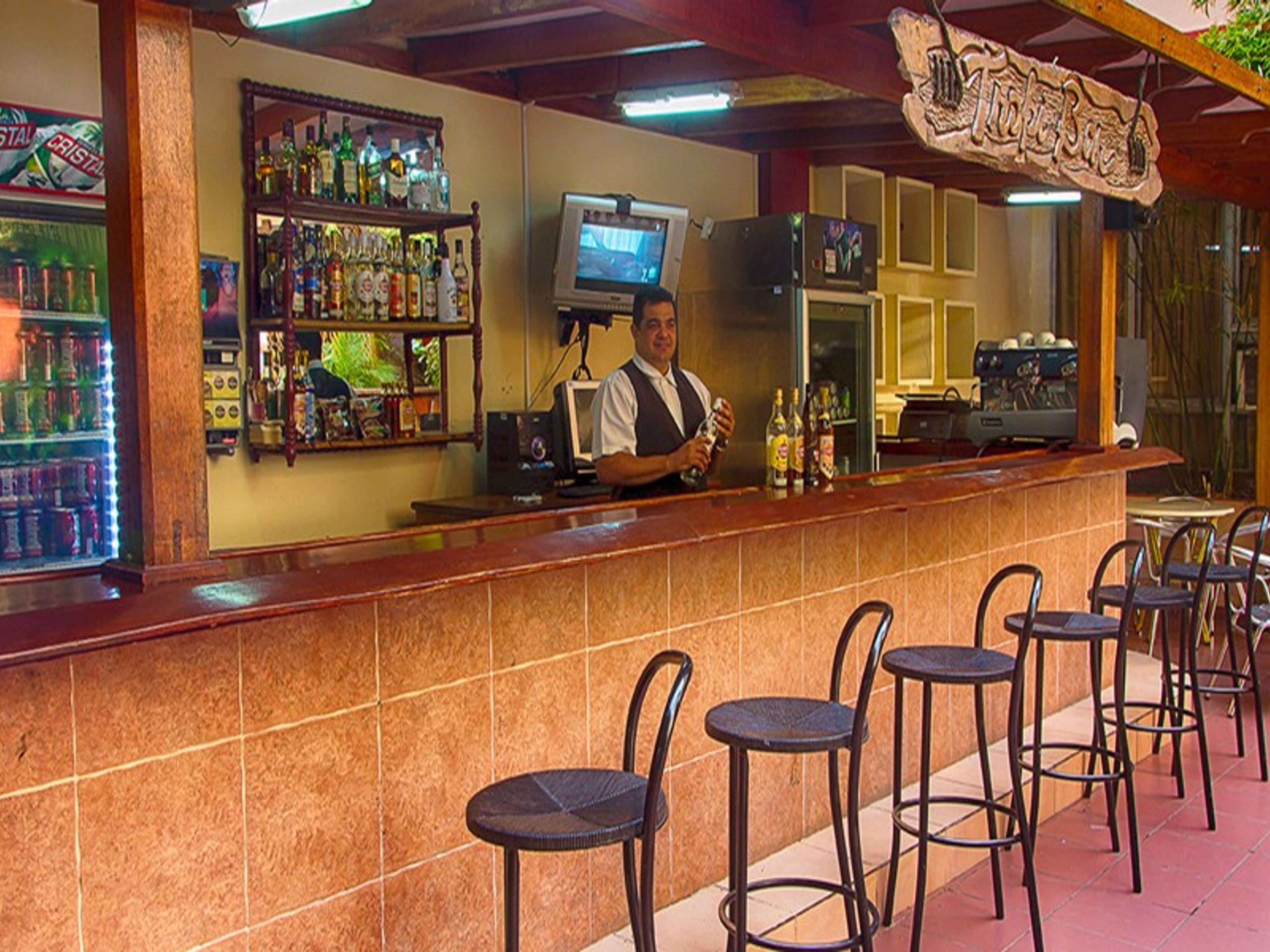 Hotel ISLAZUL PINAR DEL RÍOLobby Bar TropiBar