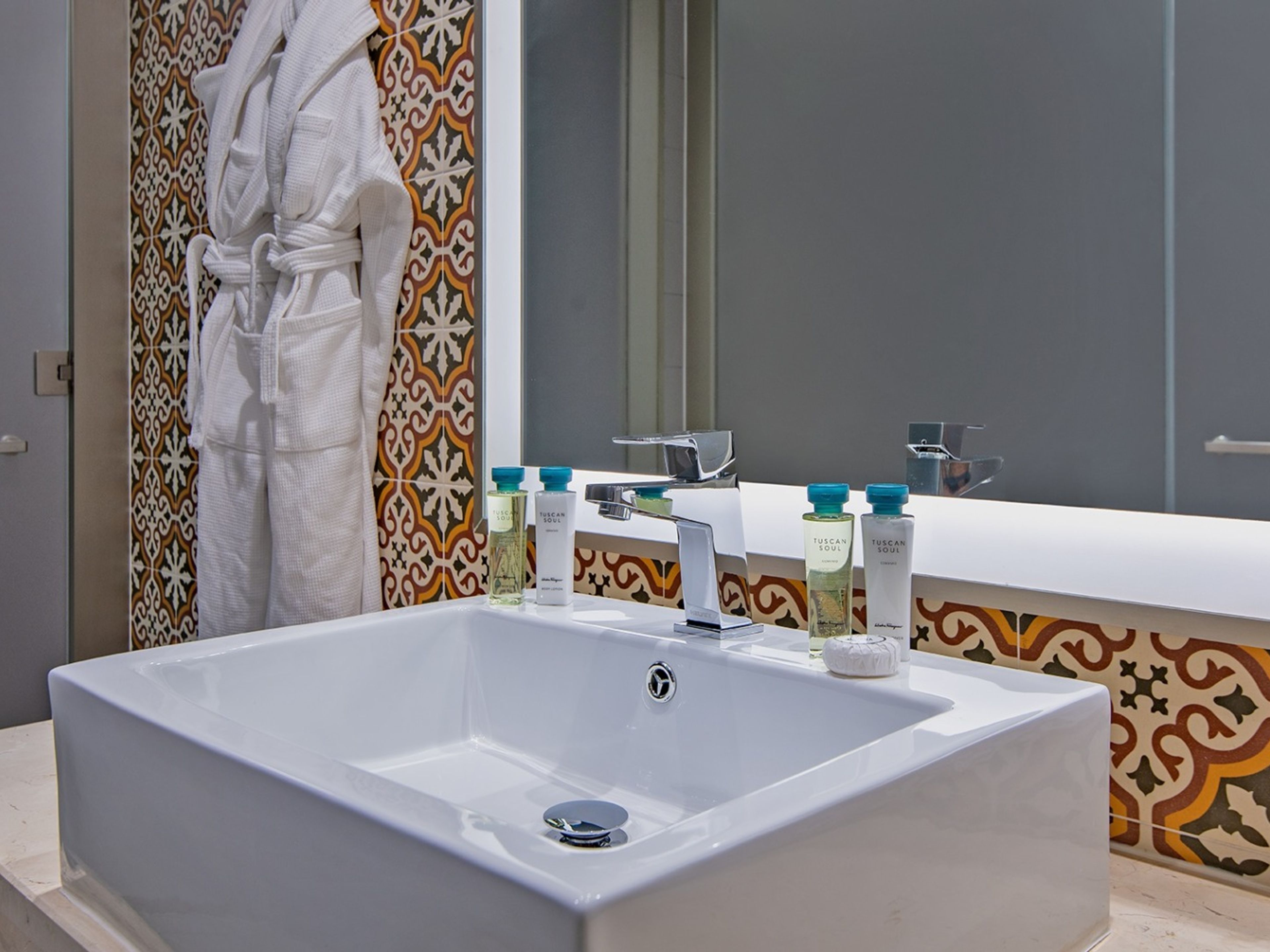 MELIA COLLECTION GRAN HOTEL BRISTOL HABANA VIEJABathroom´s details