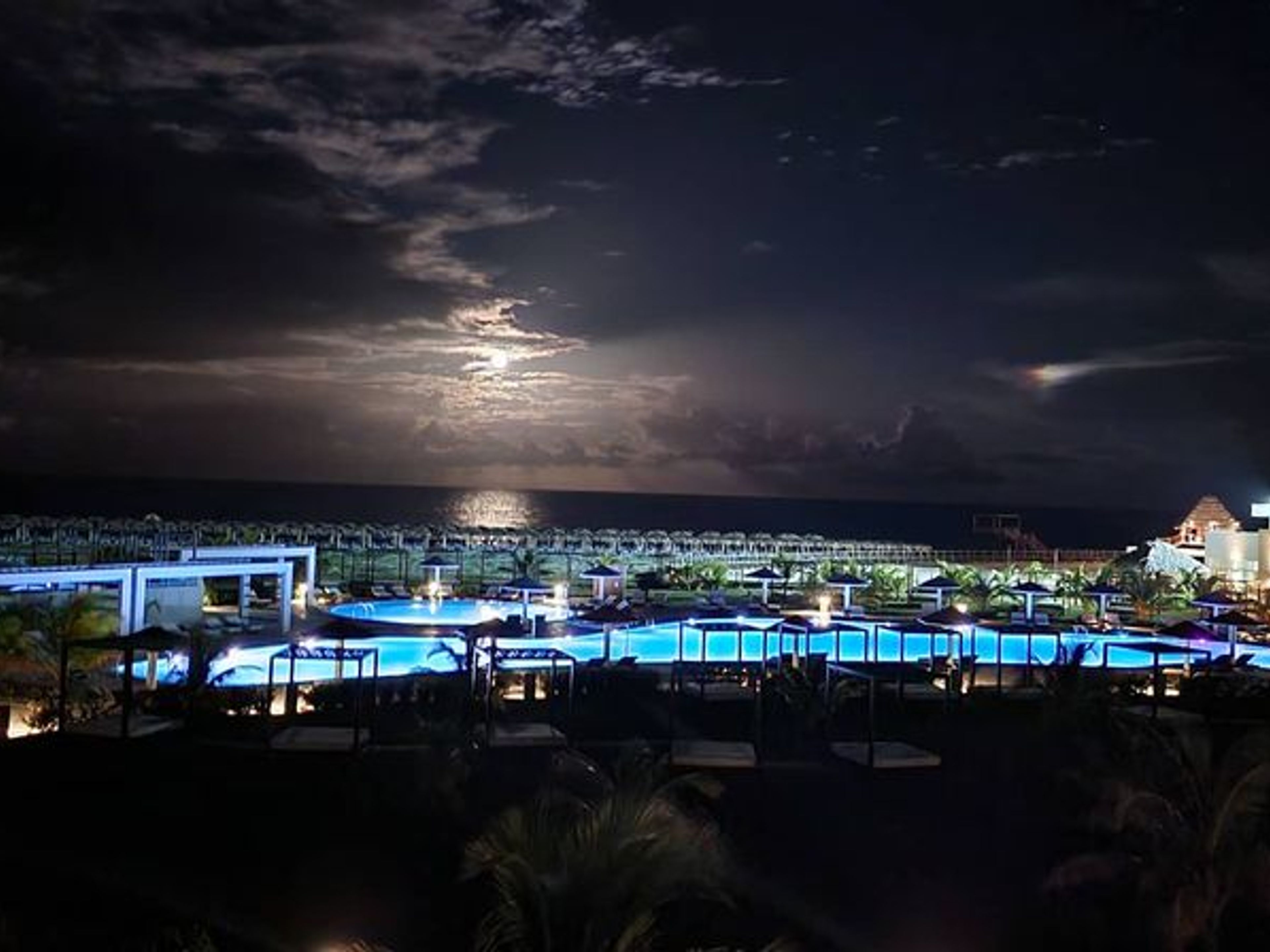 Hôtel PLAYA HERMOSAPanoramic pool view