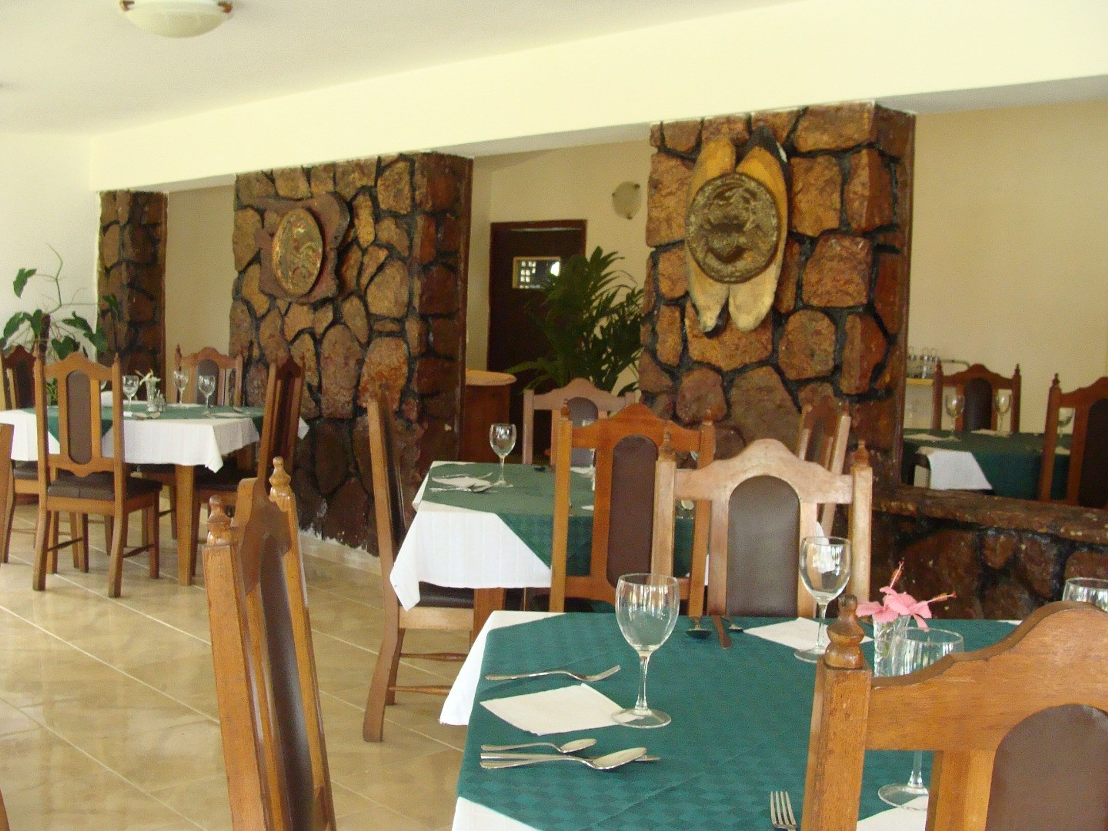 GRAN CARIBE VILLA LOMAInternational and Cuban Restaurant