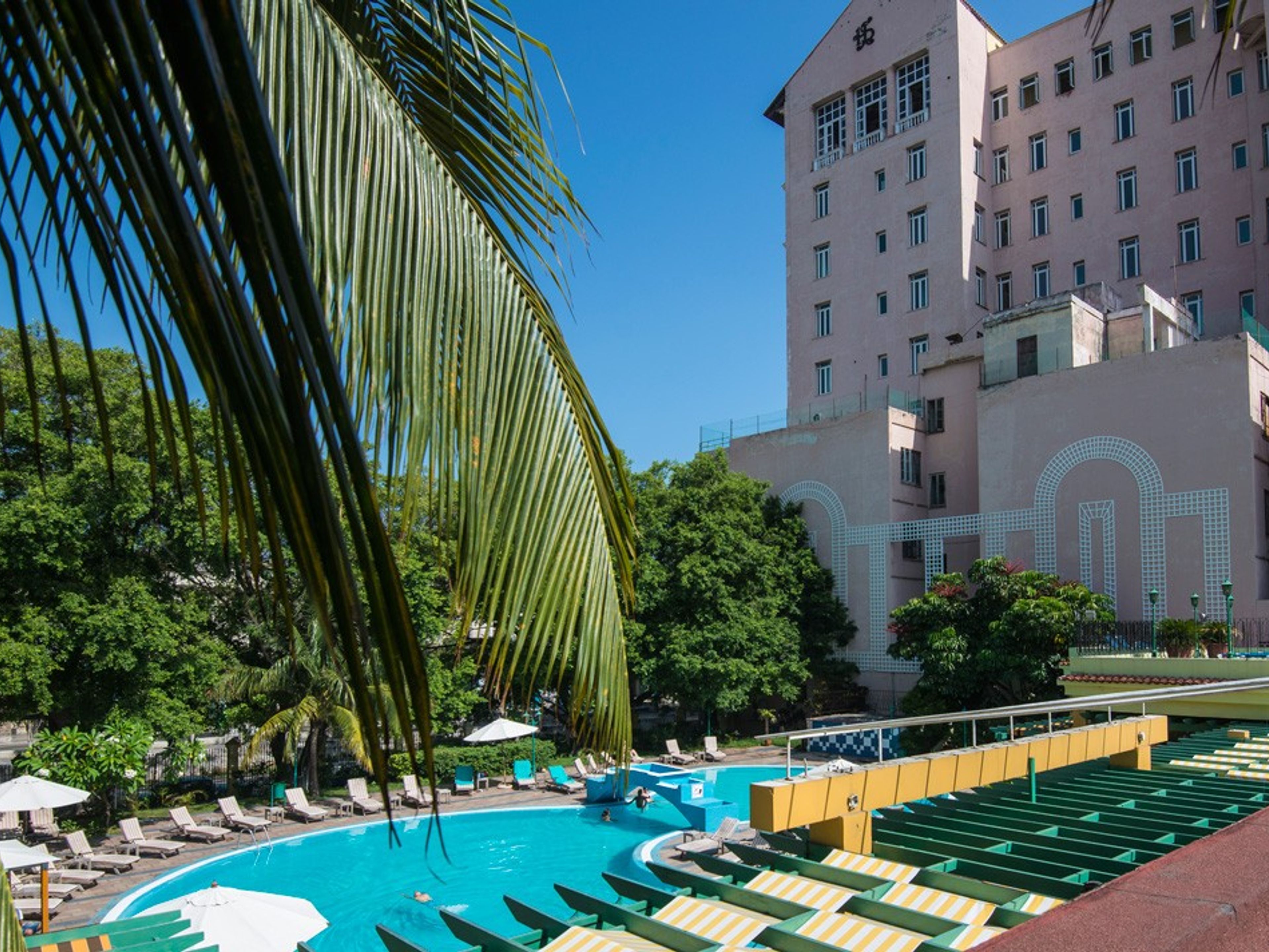SEVILLA HABANA AFFILIATED BY MELIÁ HôtelPanoramic hotel & pool view