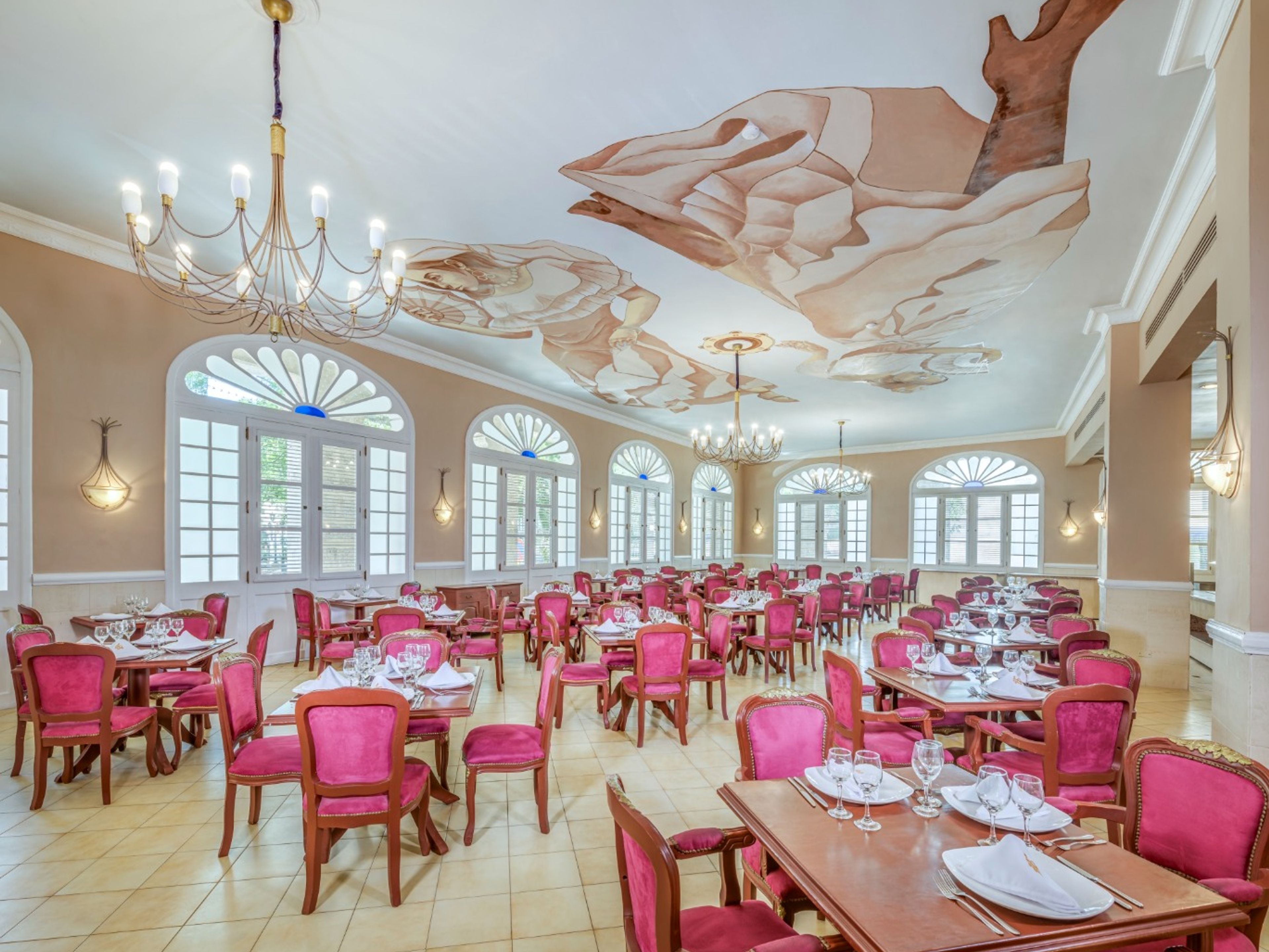 SEVILLA HABANA AFFILIATED BY MELIÁ HôtelBuffet Restaurant LA GIRALDA