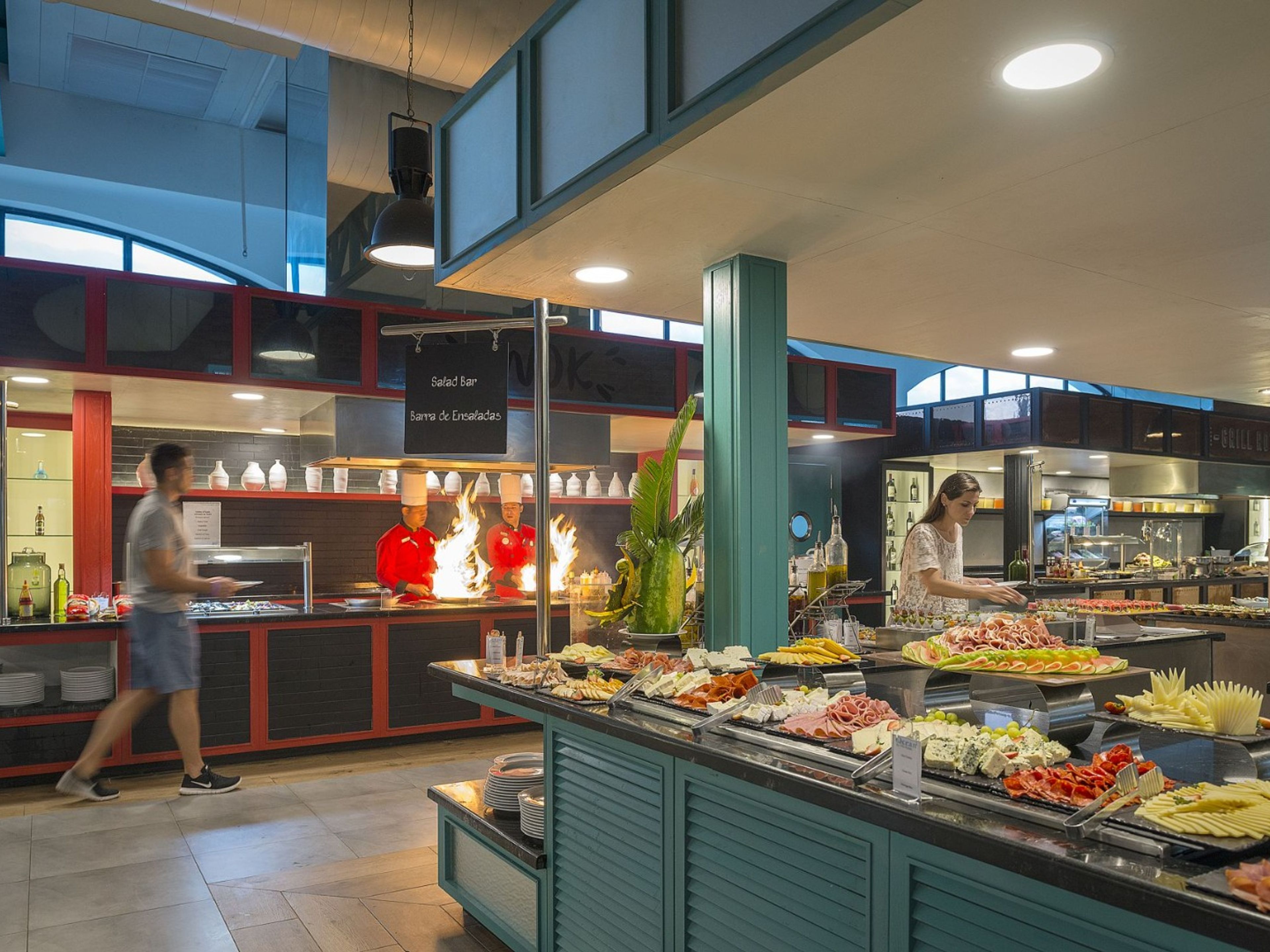 Hotel OCEAN EL FARO.EL MERCADO Buffet Restaurant.