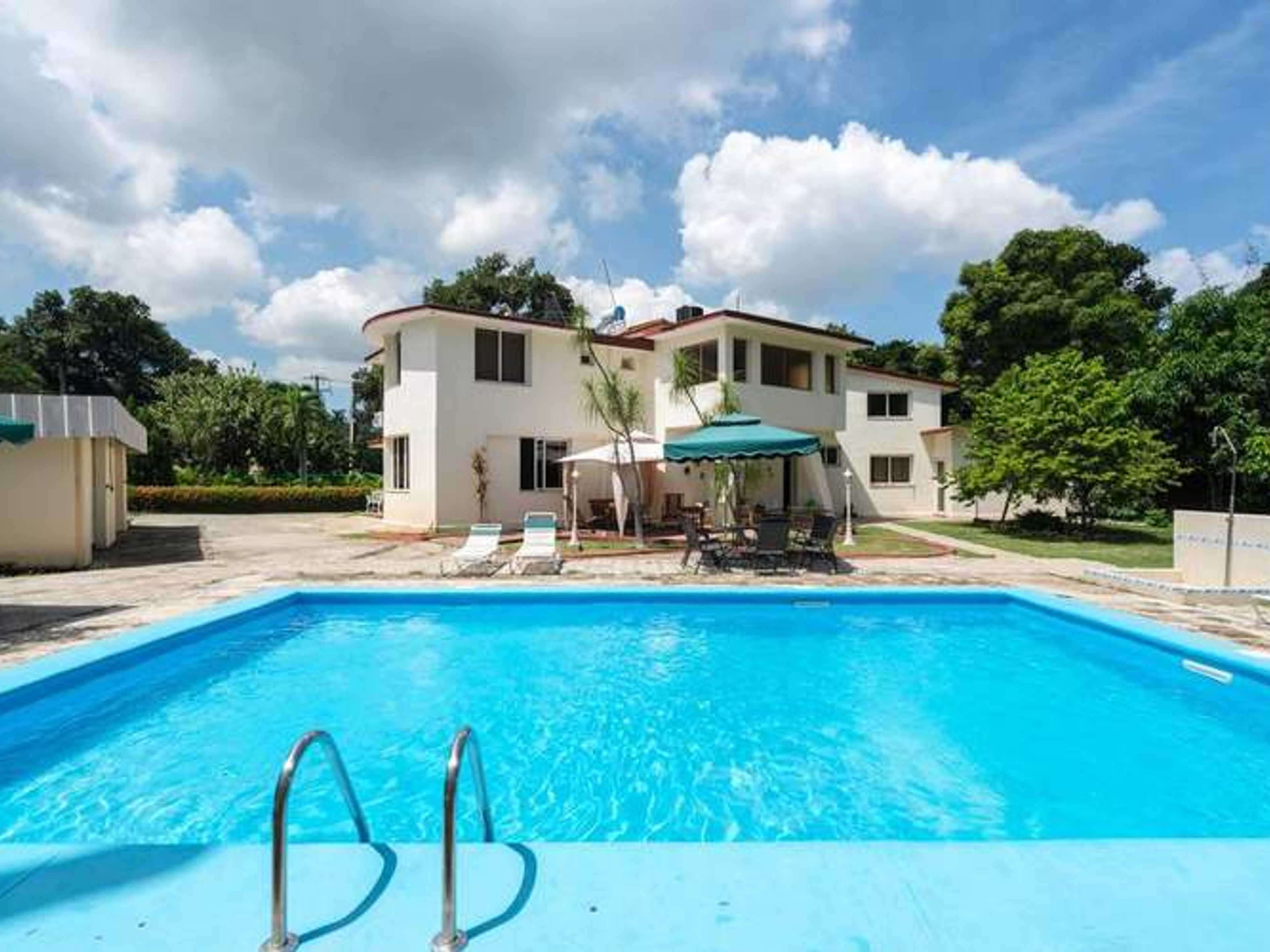 Oтель SiboneySwimming´s pool view