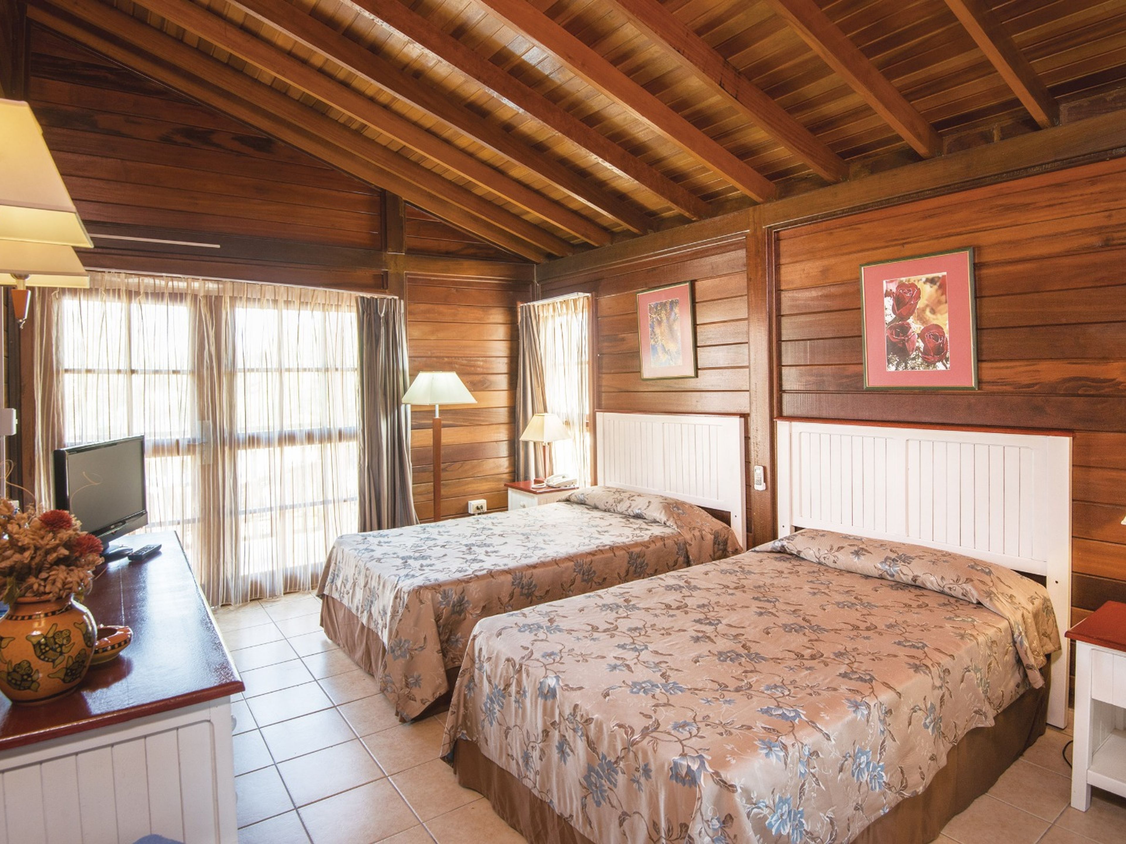 Hotel SANCTUARY AT GRAND MEMORIES CAYO LARGOWooden Cabin
