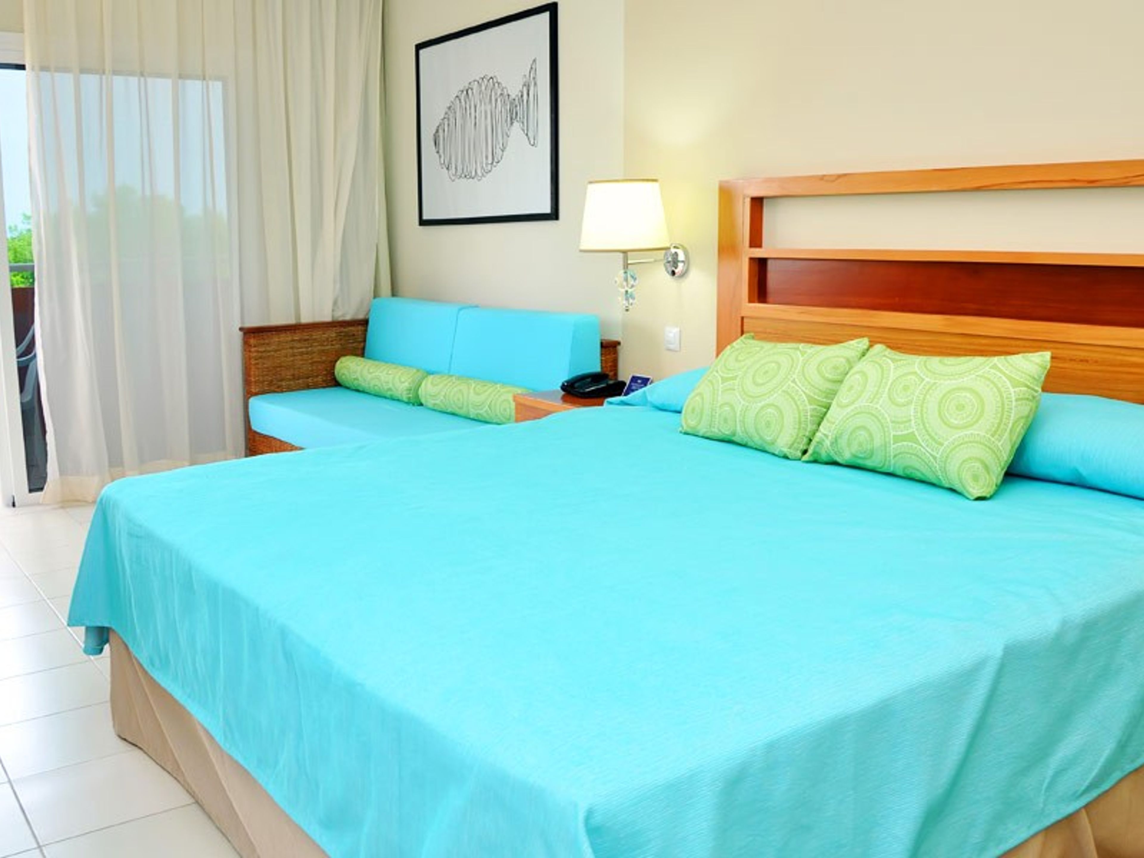 Hotel PLAYA PARAÍSO RESORT & SUITESuite Room