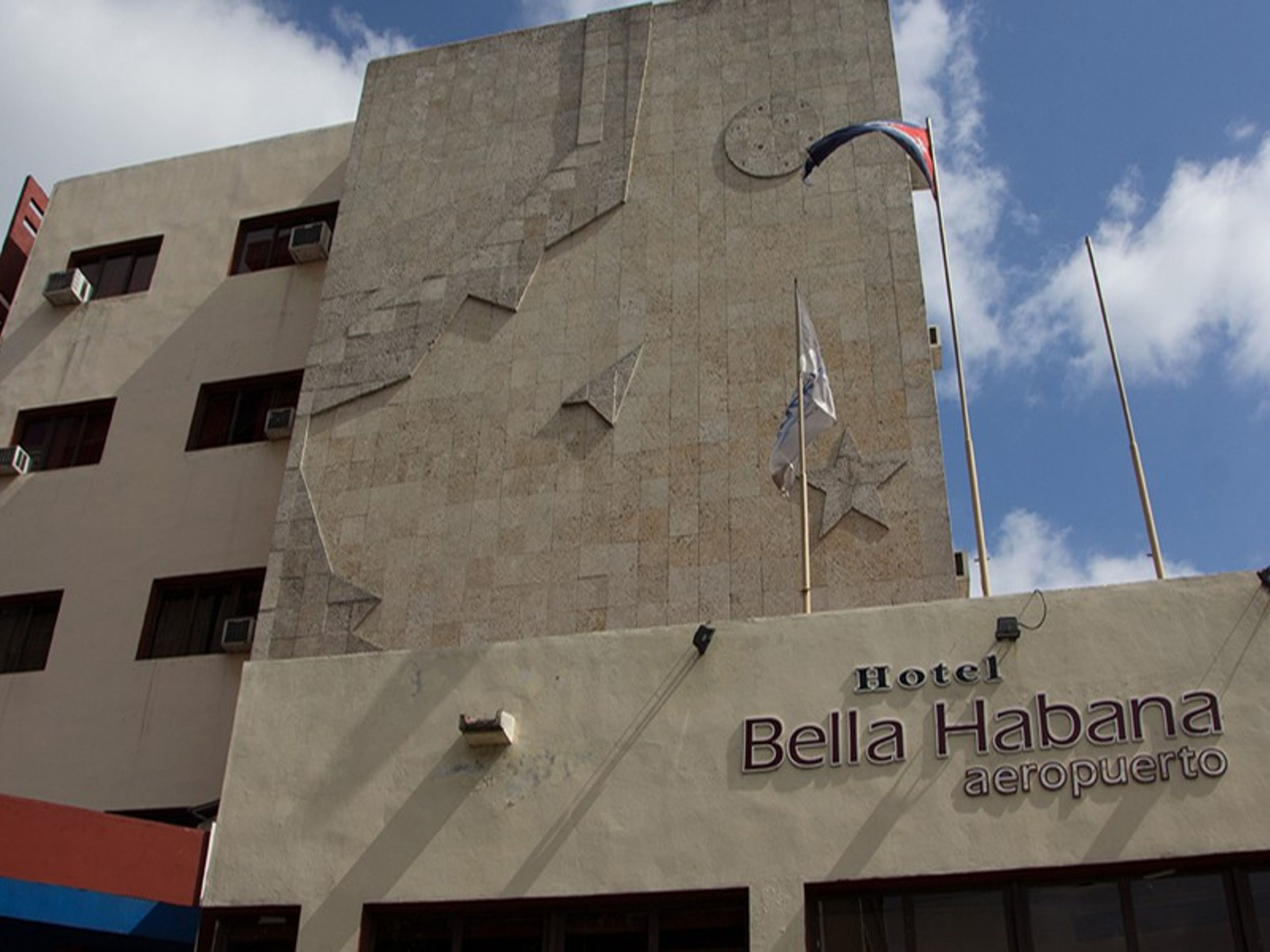 Islazul Bella Habana Aeropuerto HotelPanoramic hotel view