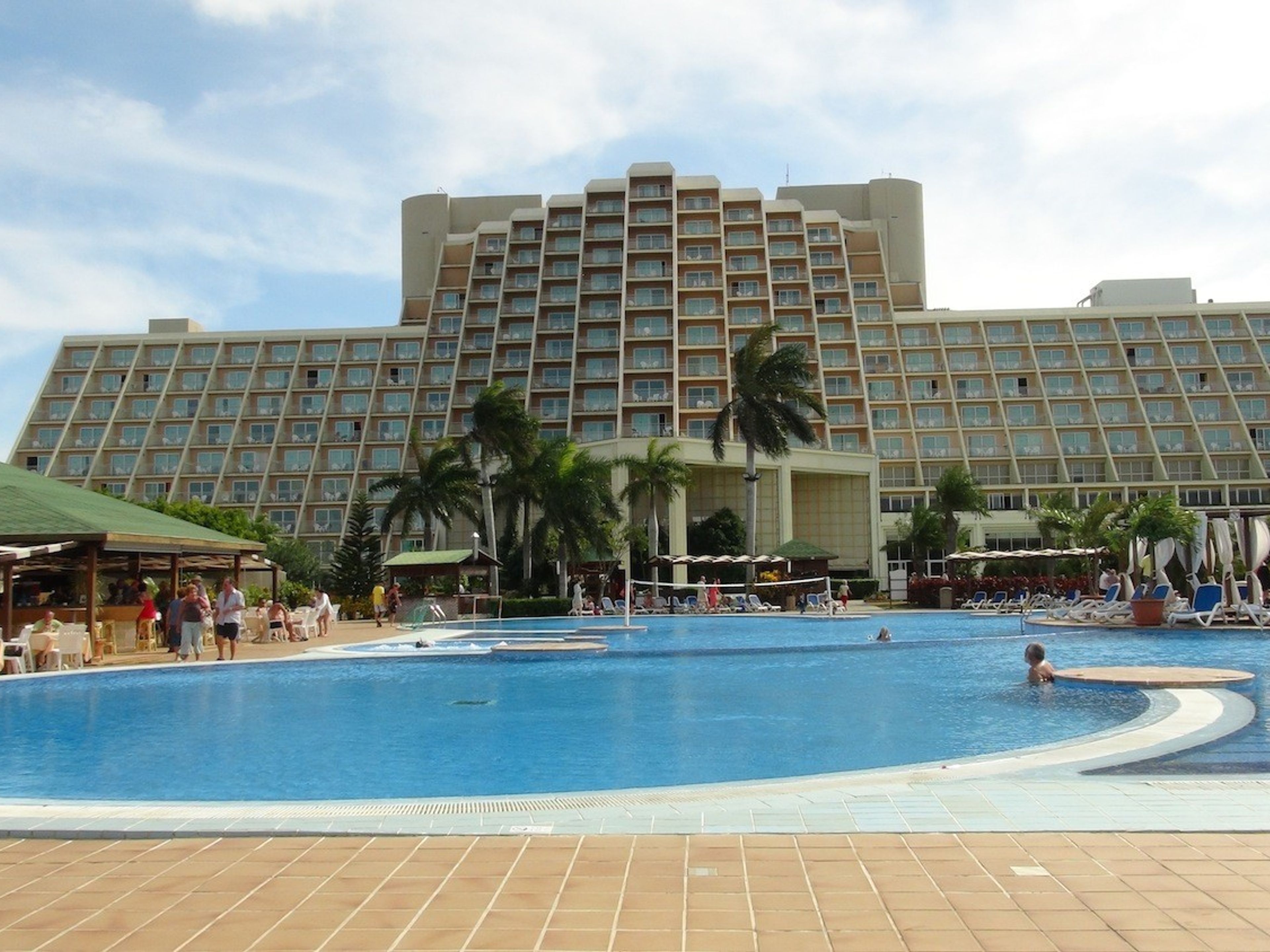 Hotel BLAU VARADERO - Sólo para adultos mayores de 18 añosPanoramic hotel & pool view