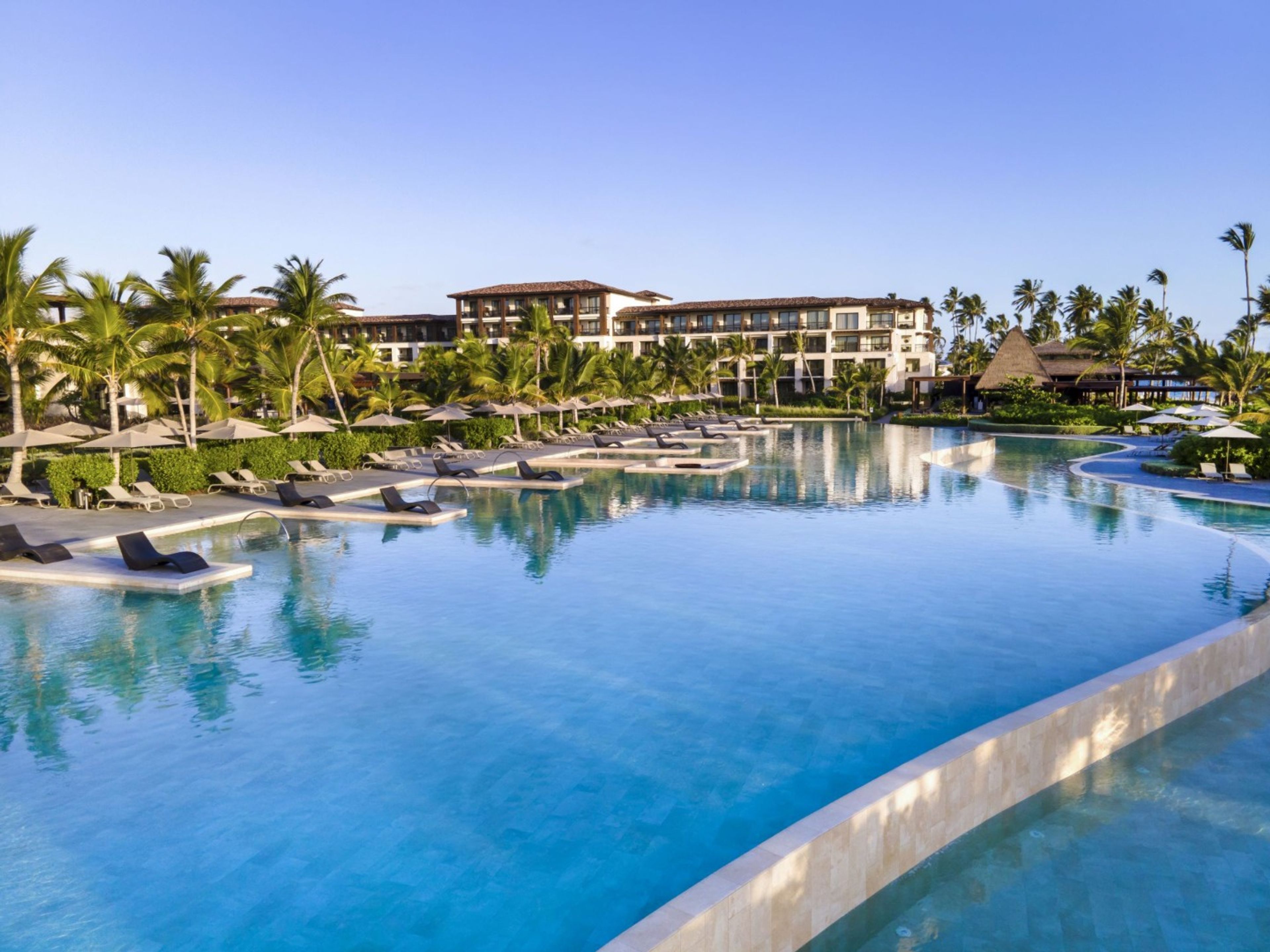 Hotel LOPESAN COSTA BÁVARO RESORT, SPA & CASINOHotel's pool panoramic view.