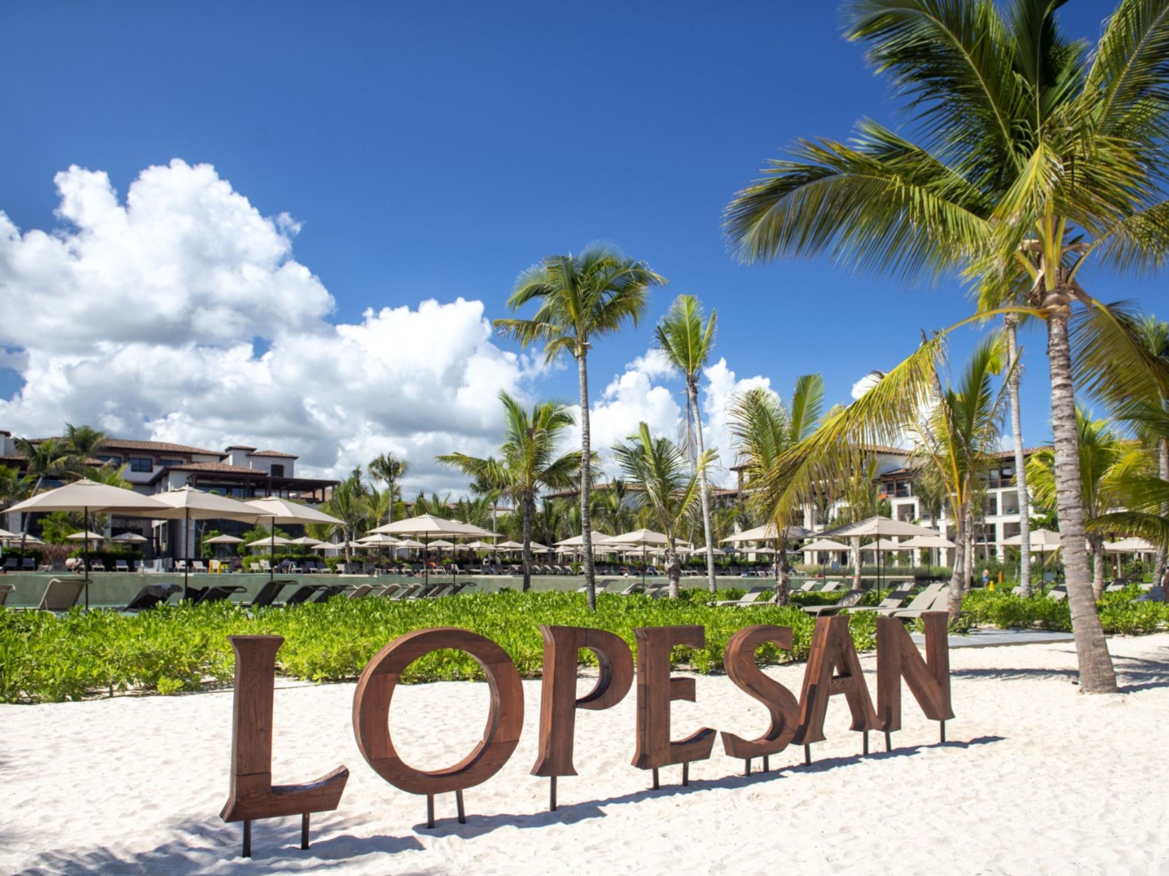 Hotel LOPESAN COSTA BÁVARO RESORT, SPA & CASINOHotel's panoramic view.