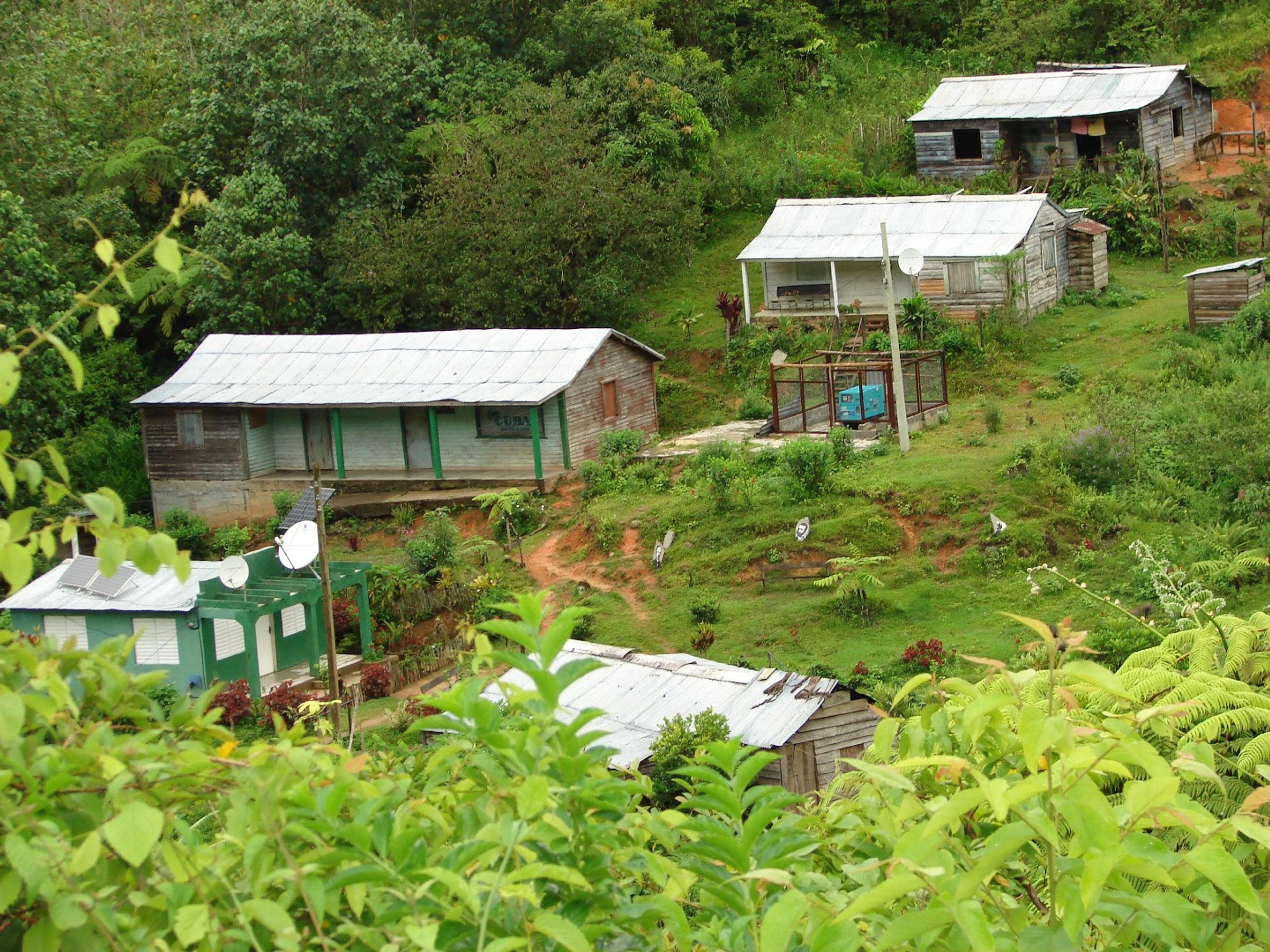 La Platica EcolodgeLa Platica Ecolodge panoramic view, Sierra Maestra, Granma